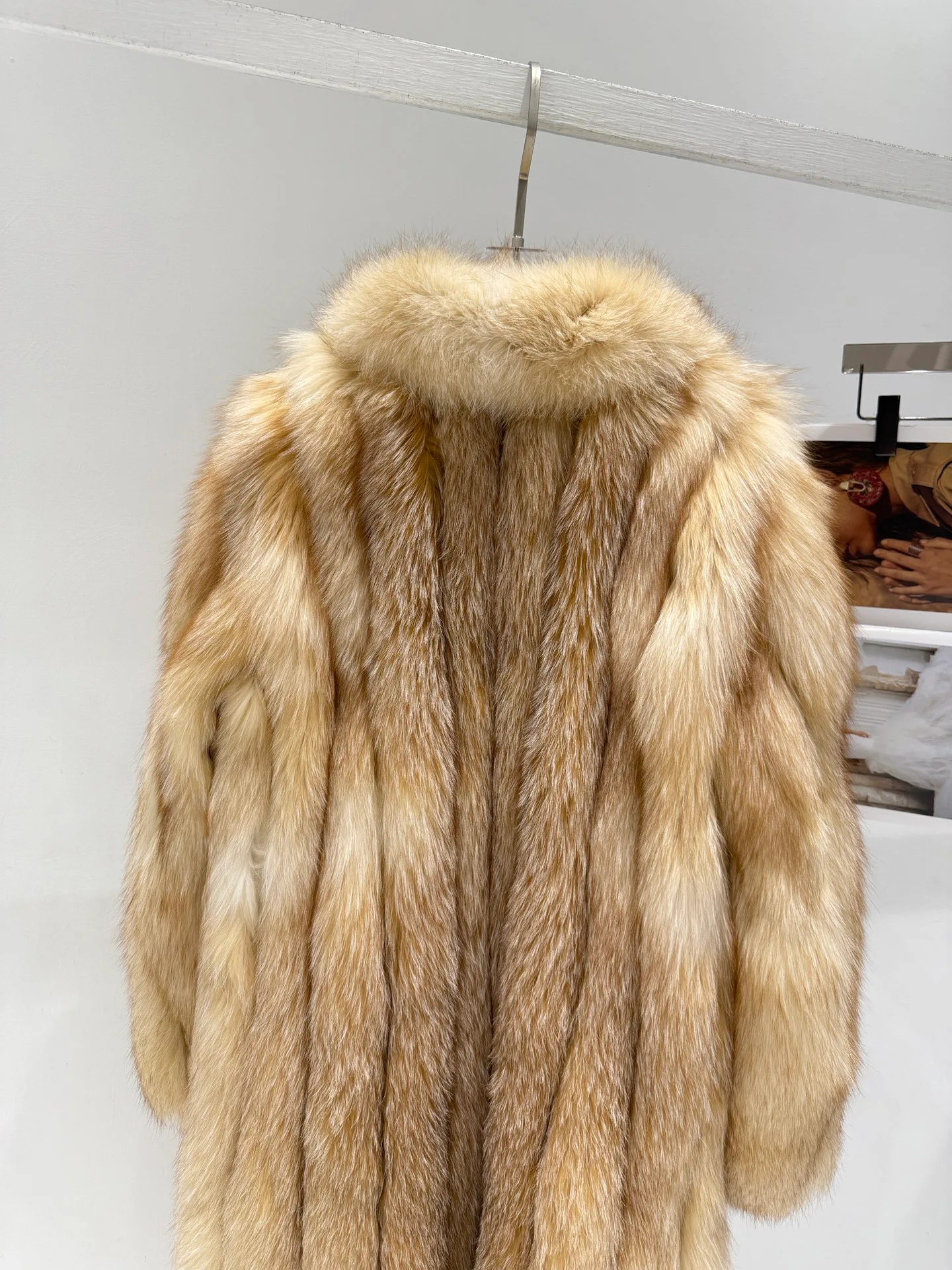 Шубы Женские Fendi 18343546