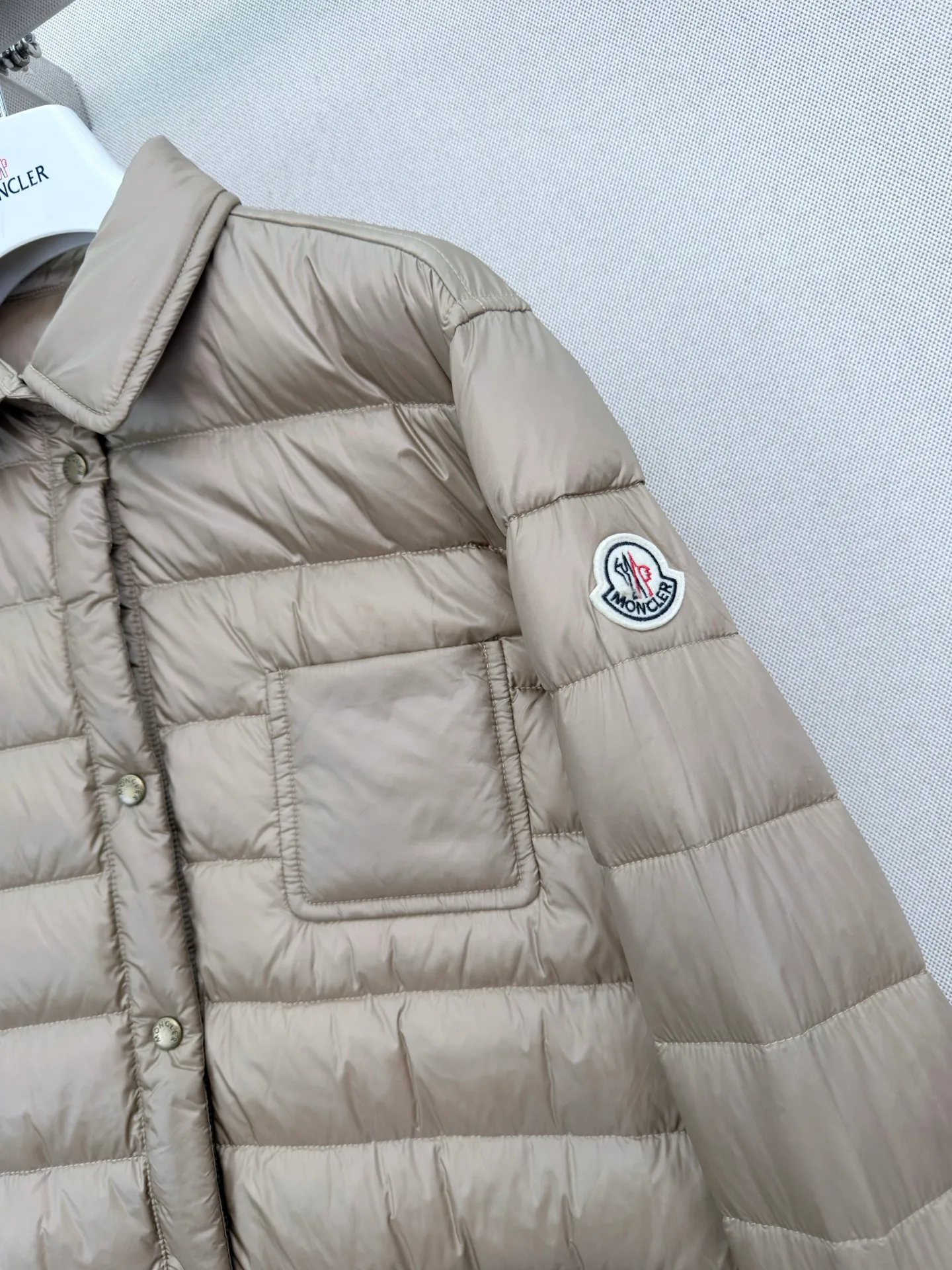 Куртки И Пуховики Женские Moncler 18108514