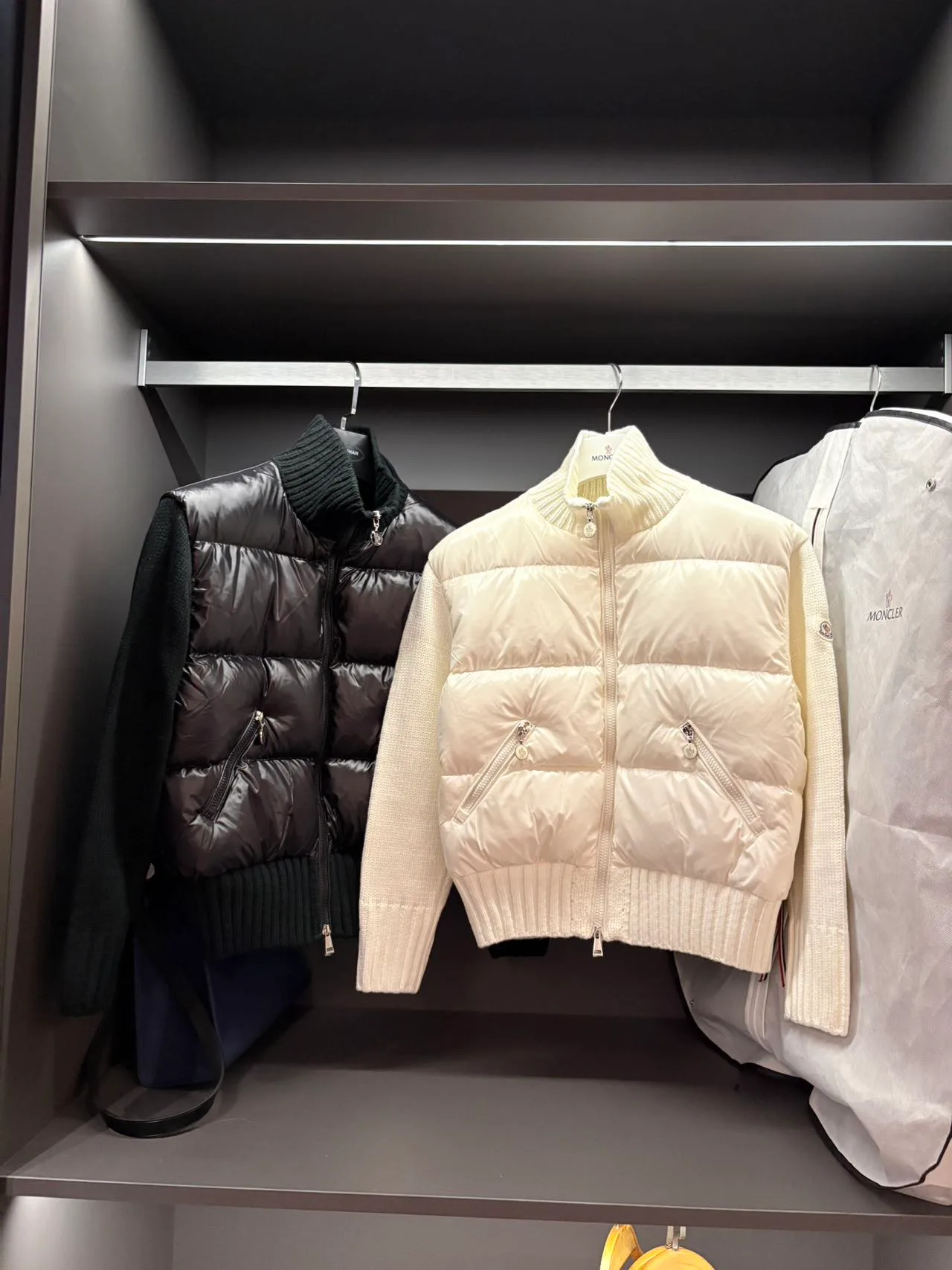 Куртки И Пуховики Мужские Moncler 17457975