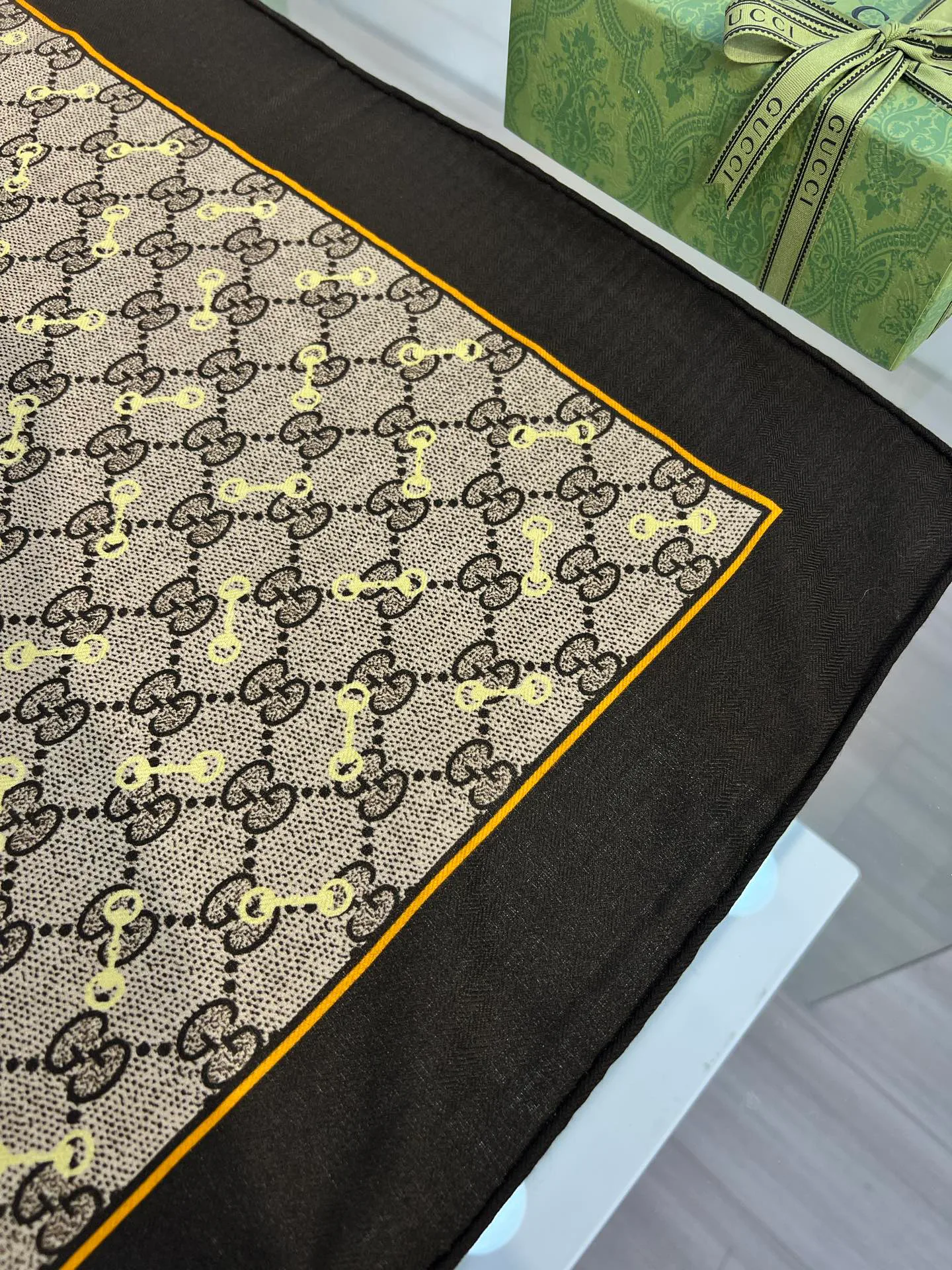 Шарфы Gucci 859974