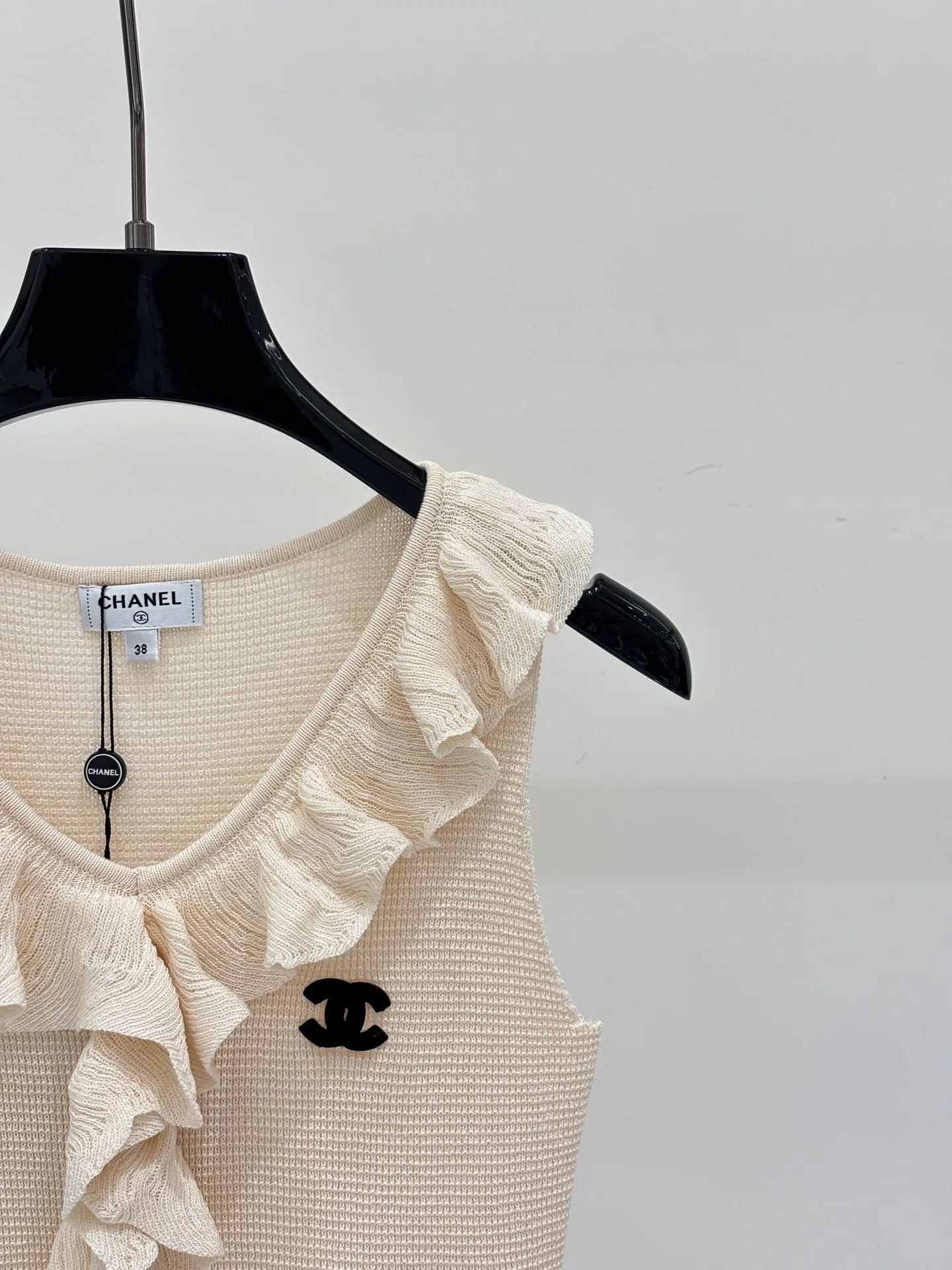 Жилеты Женские Chanel 17048973