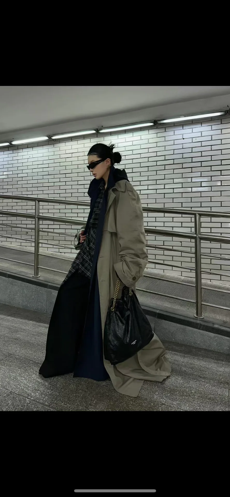 Сумки На Ремне Женские Balenciaga 9104886