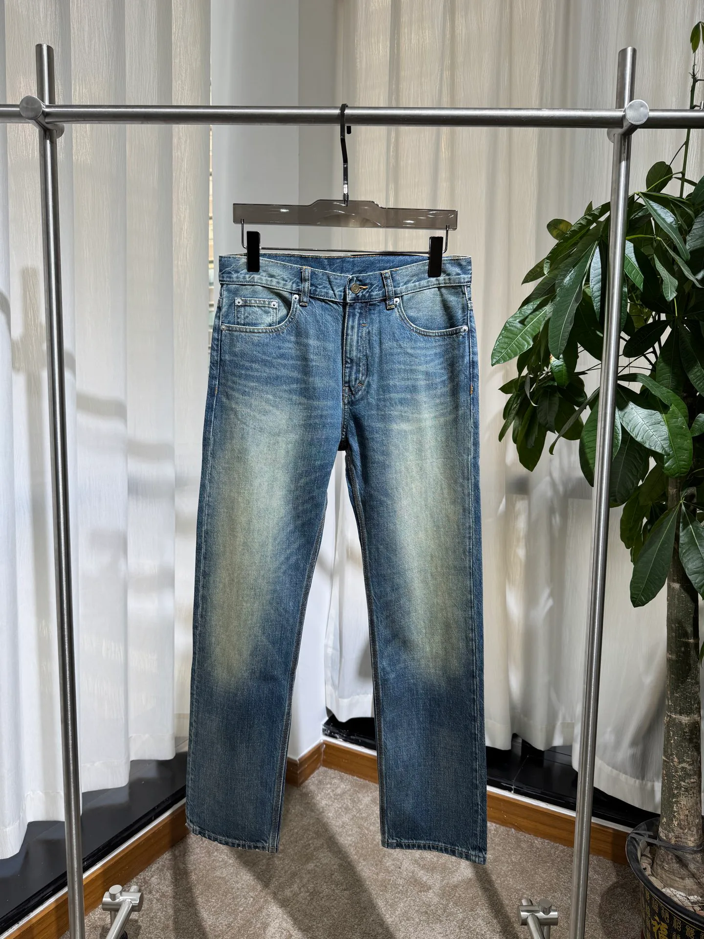 Джинсы Мужские Saint Laurent 18244443