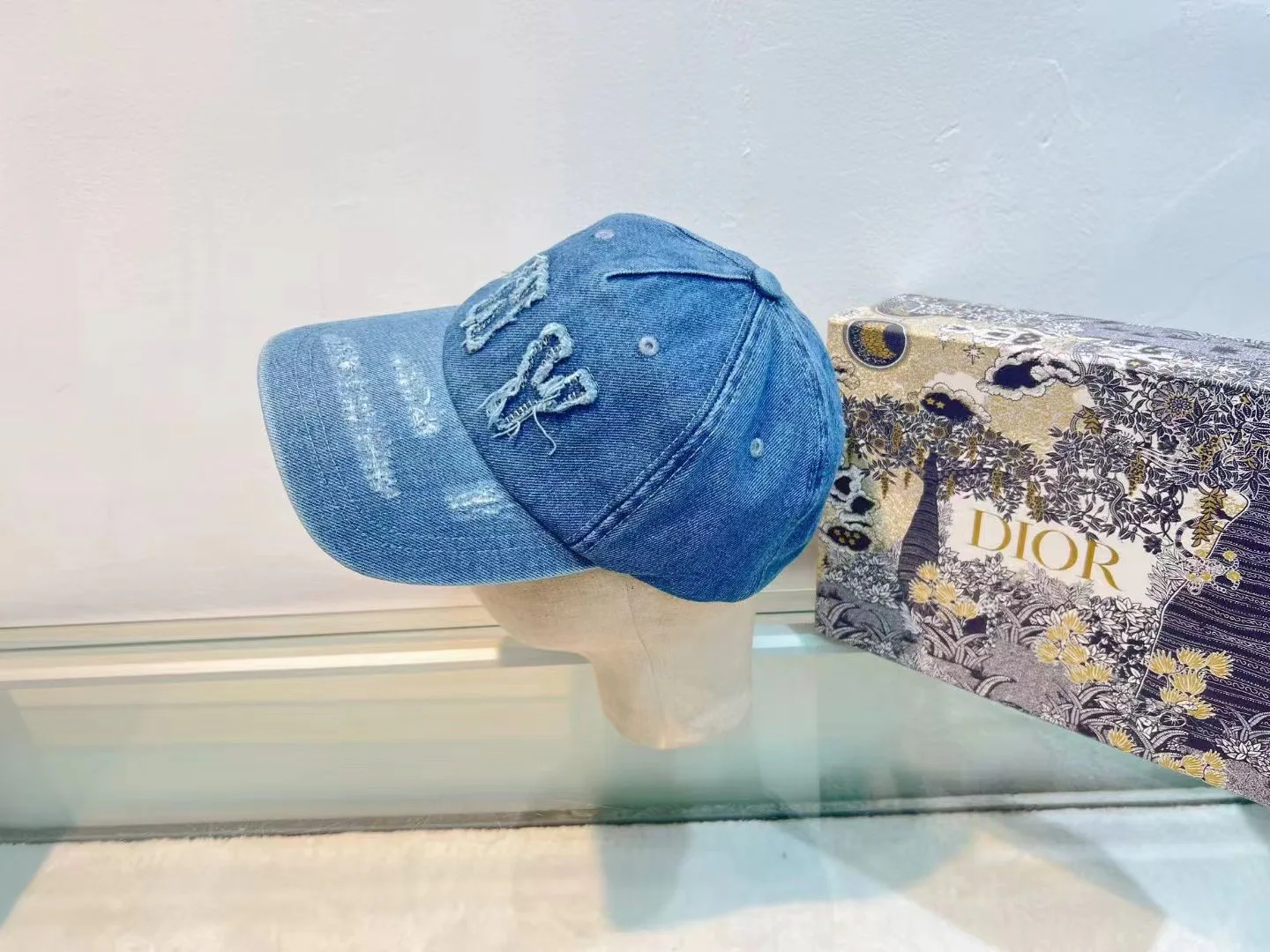 Головные Уборы Christian Dior 9890