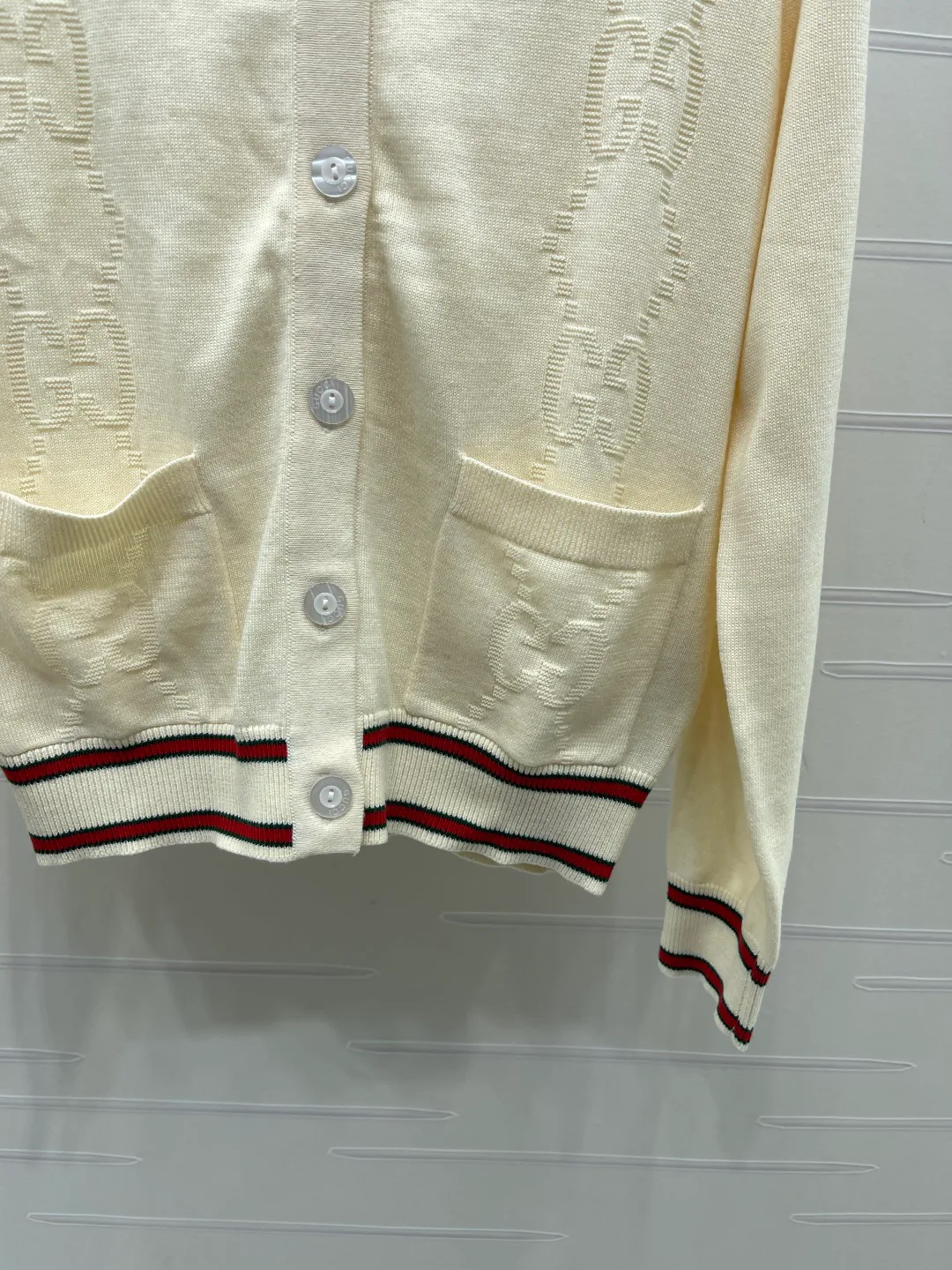 Джемперы И Свитеры Женские Gucci 18535489