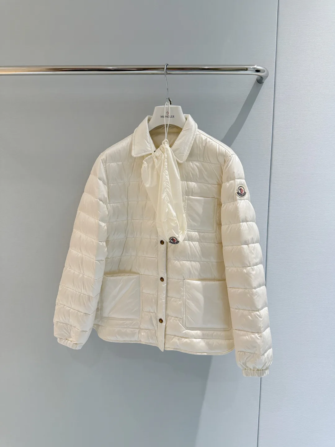 Куртки И Пуховики Женские Moncler 18439953