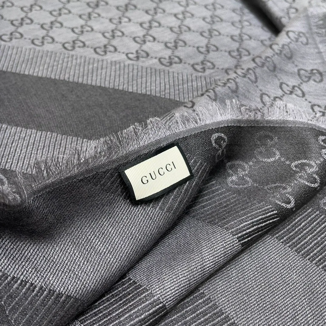 Шарфы Gucci 2536178