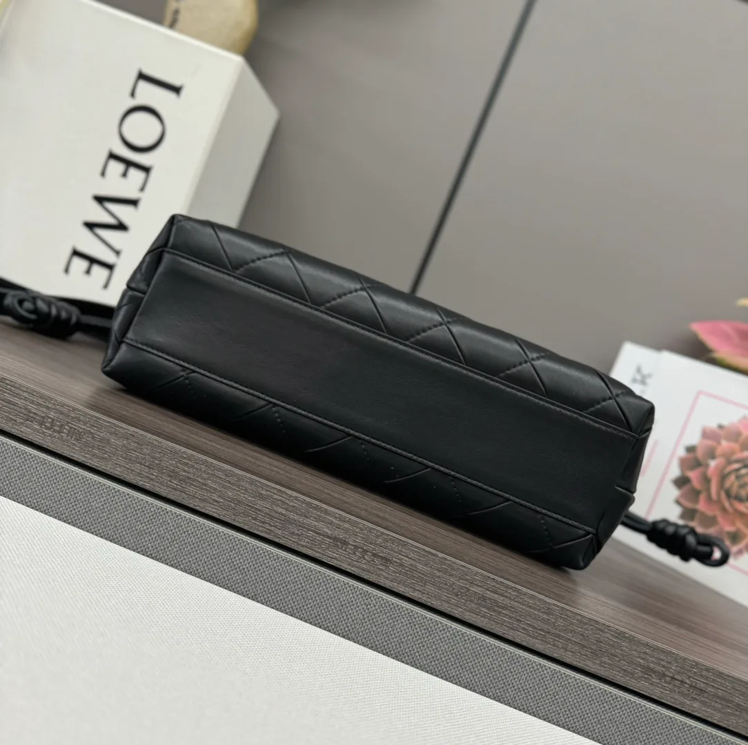 Клатчи Женские Loewe 617181