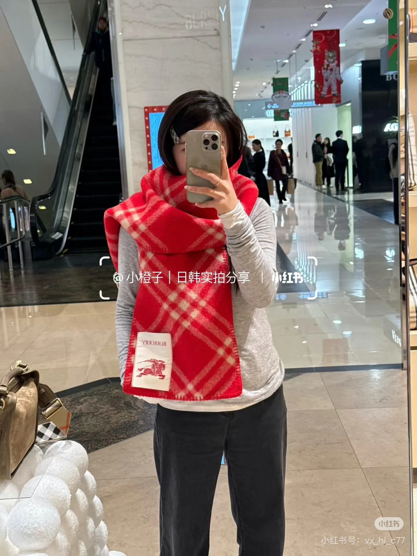 Шарфы Burberry 18507376