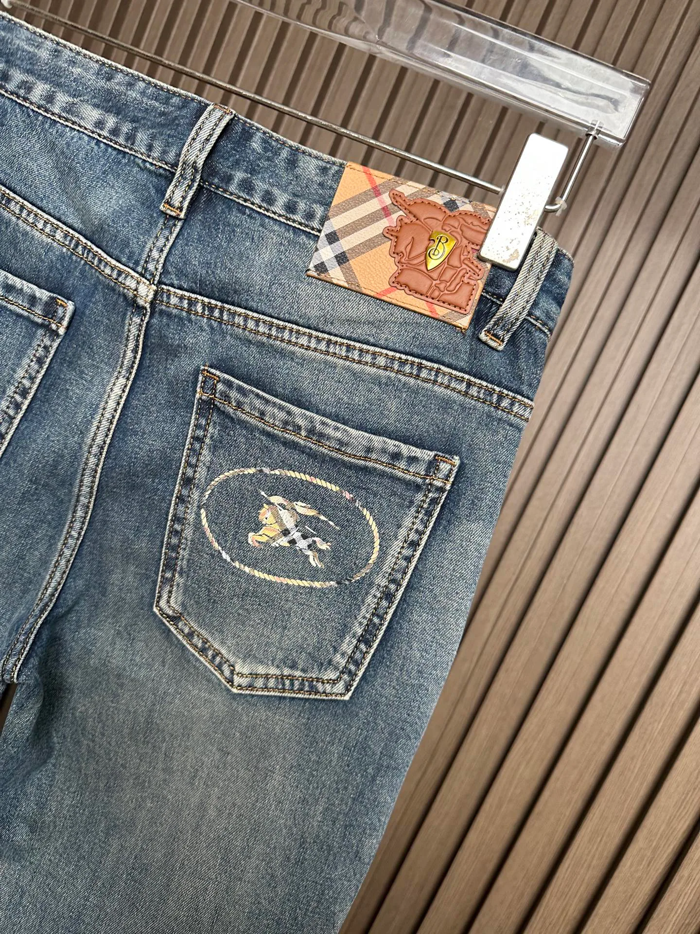 Джинсы Женские Burberry 12192770
