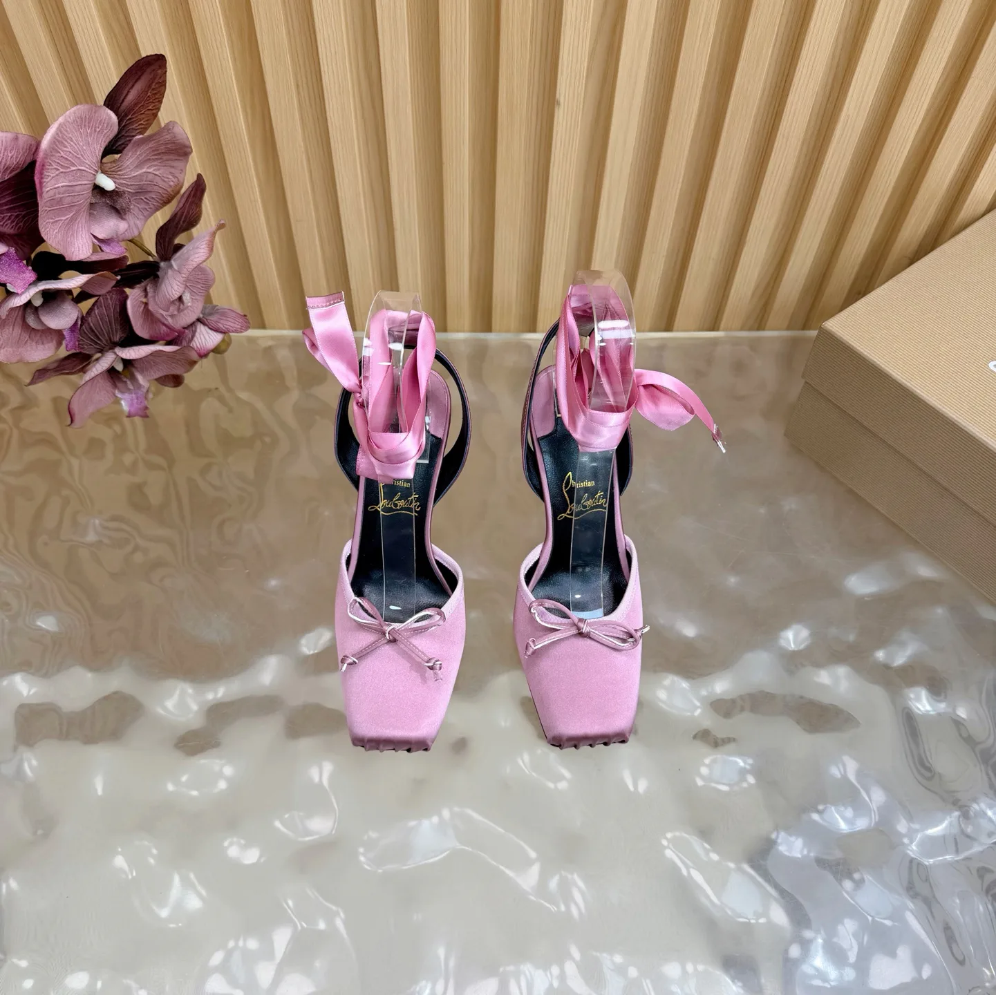 Туфли Женские Christian Louboutin 9707822