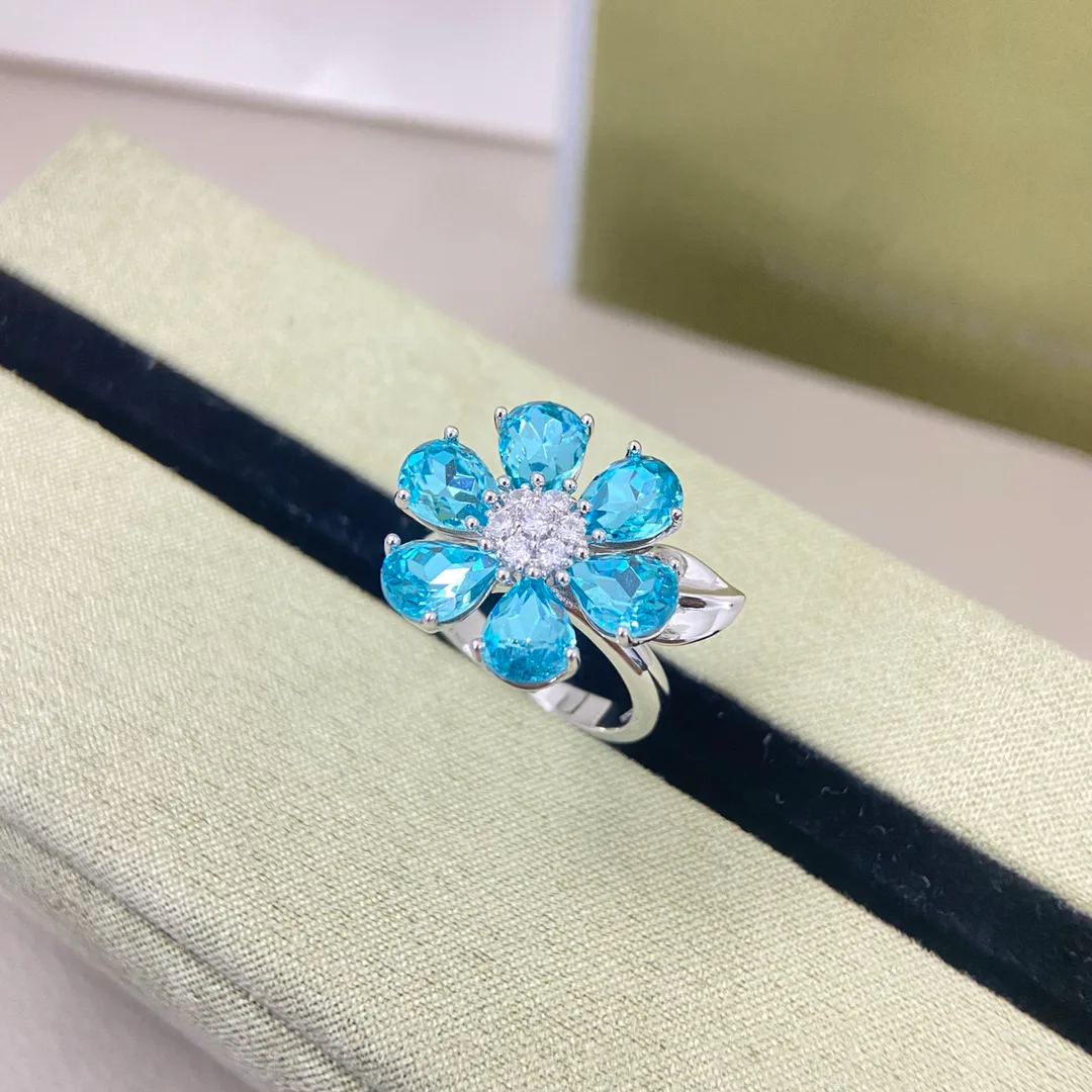 Бижутерия Van Cleef & Arpels 11704555