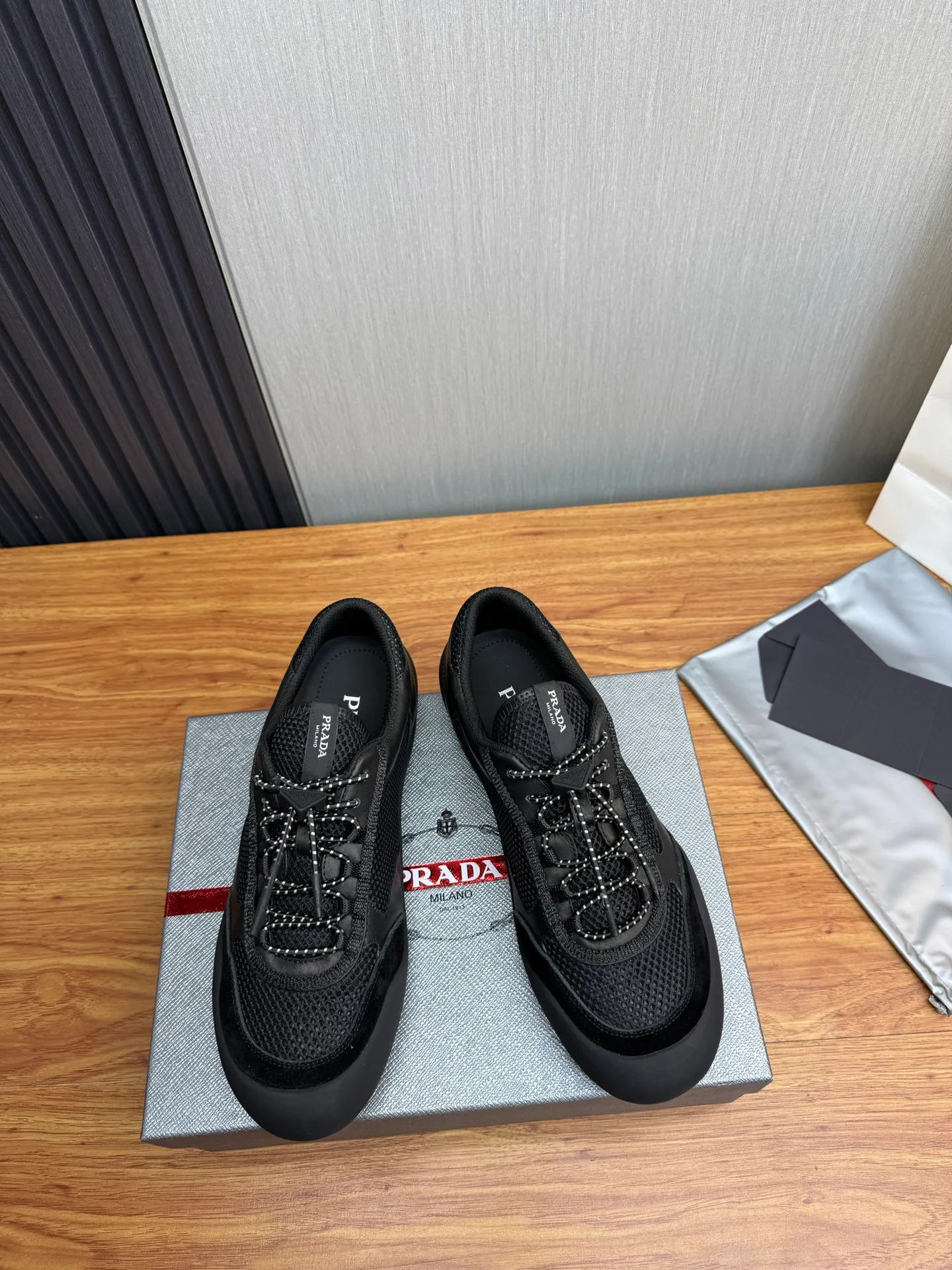 Кроссовки Мужские Prada 13537325