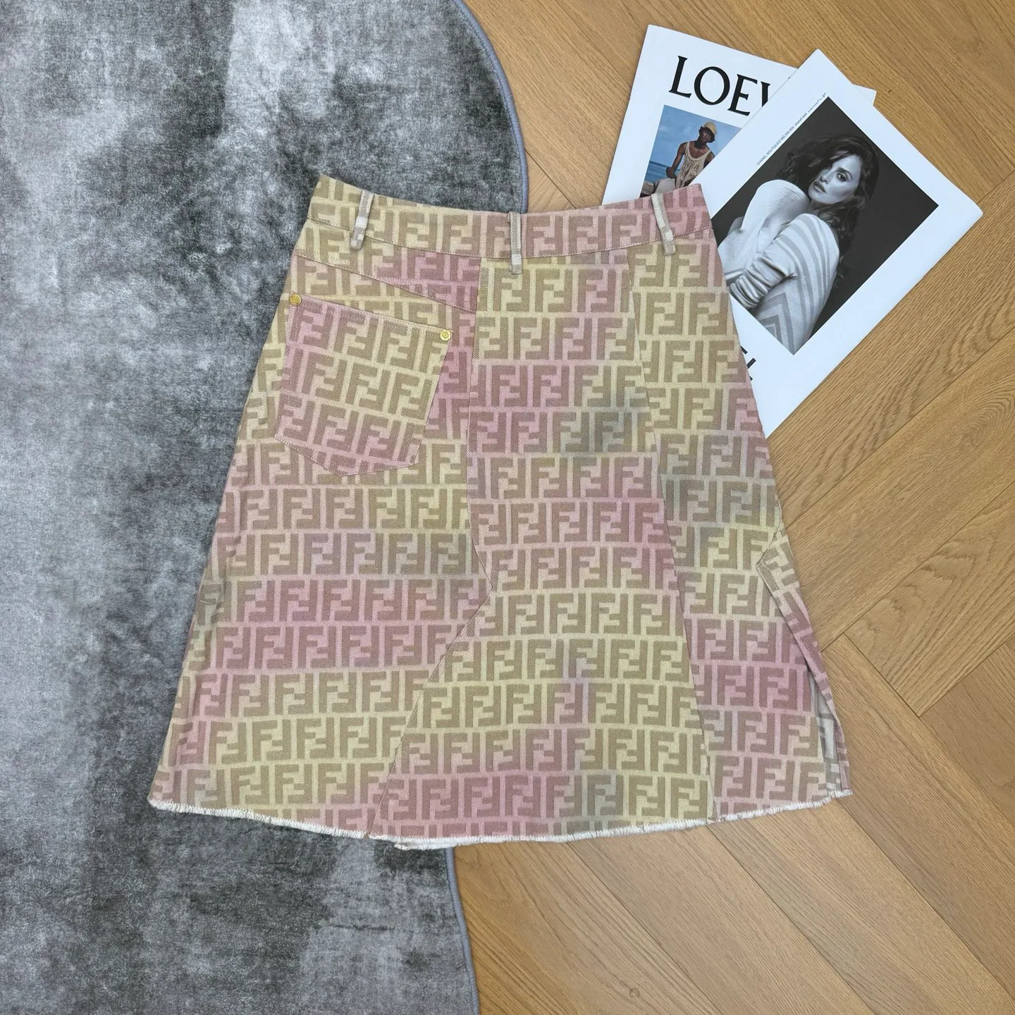 Юбки Женские Fendi 13232011