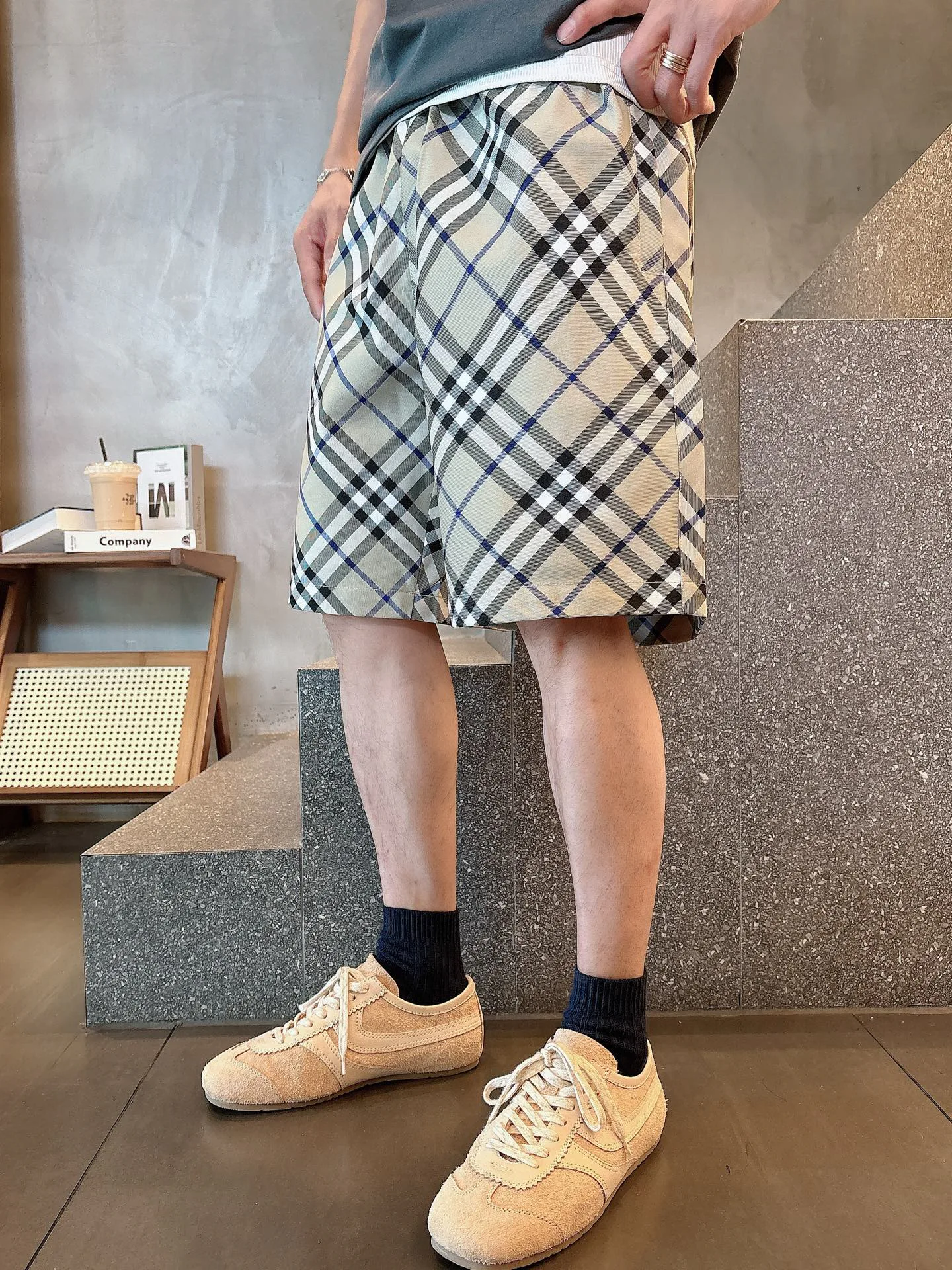 Шорты Мужские Burberry 13479640