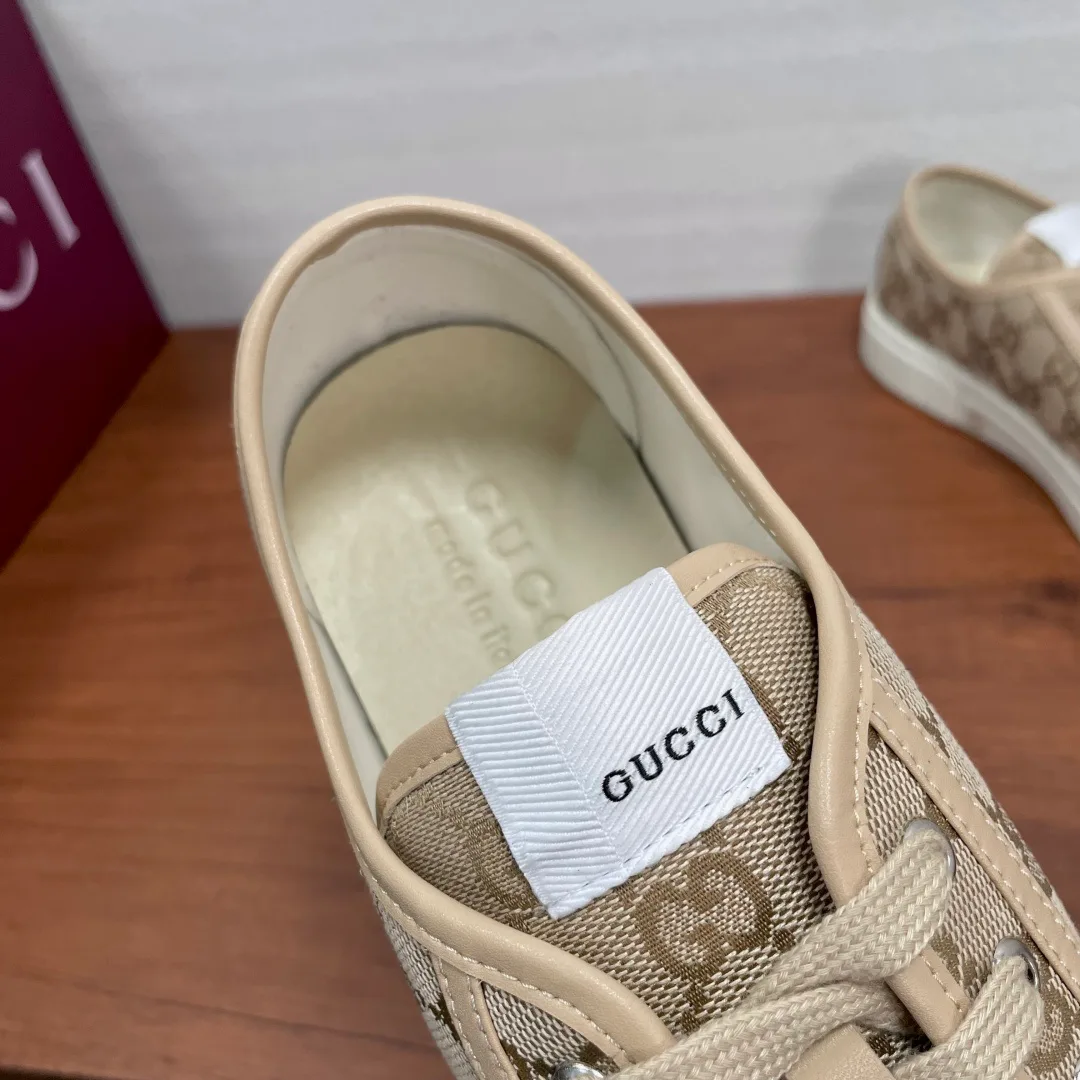 Кеды Женские Gucci 12672544