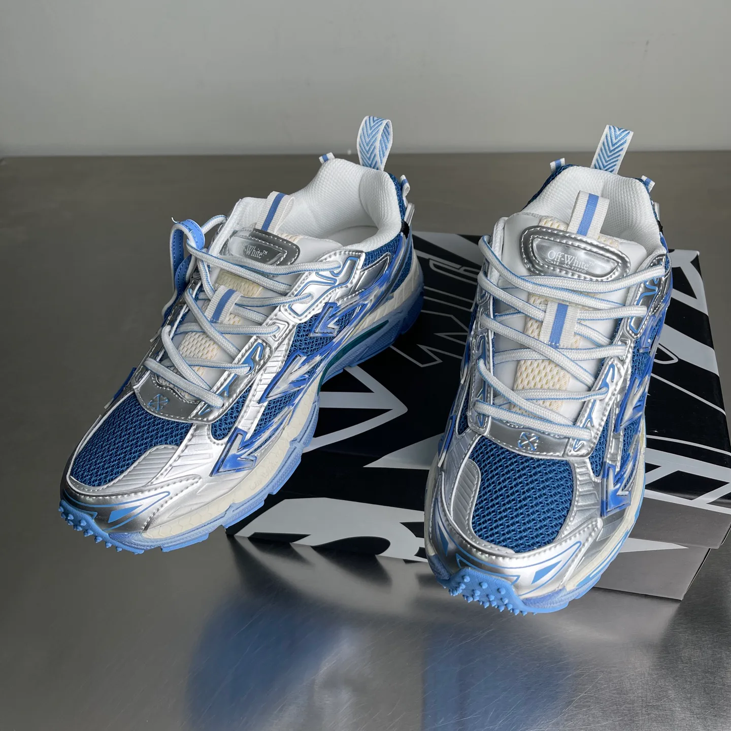 Кроссовки Женские Off-White 5058327