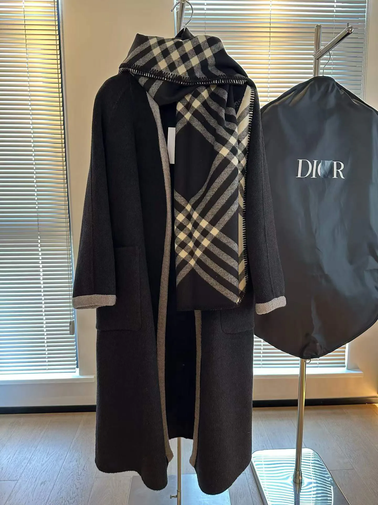 Пальто Женские Christian Dior 19189545