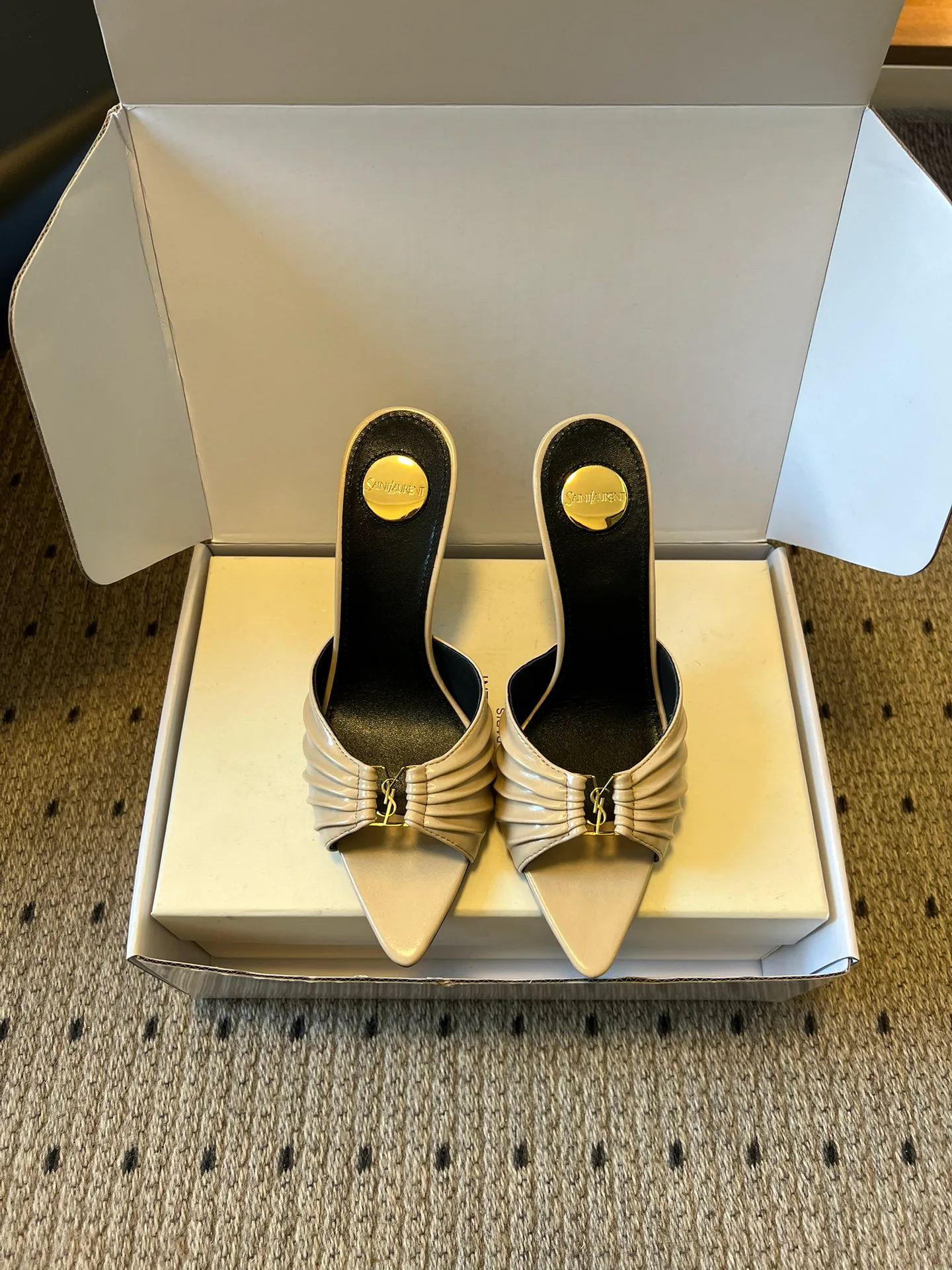 Босоножки Женские Saint Laurent 10835423