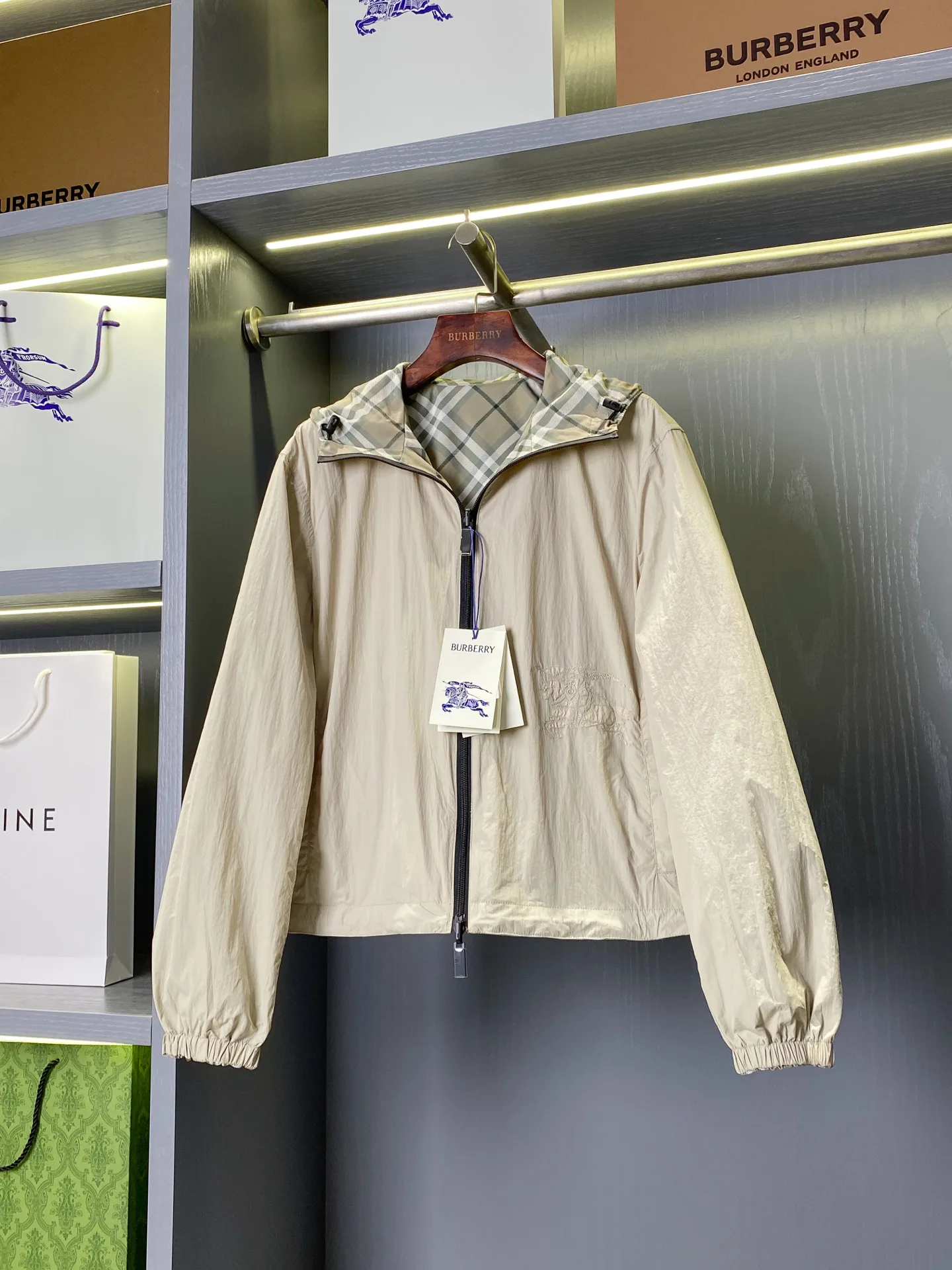 Куртки И Пуховики Мужские Burberry 13432998