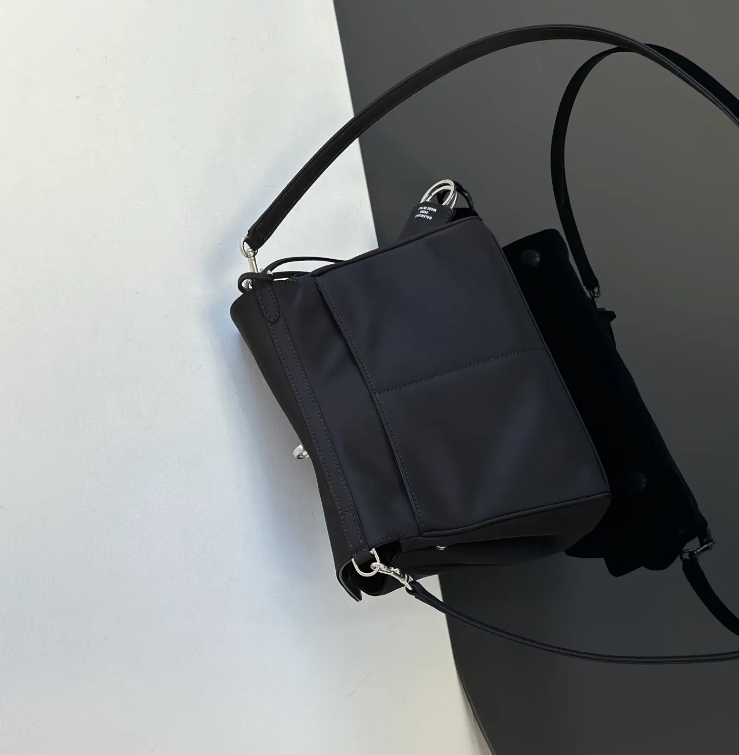 Сумки На Ремне Женские Balenciaga 6682525