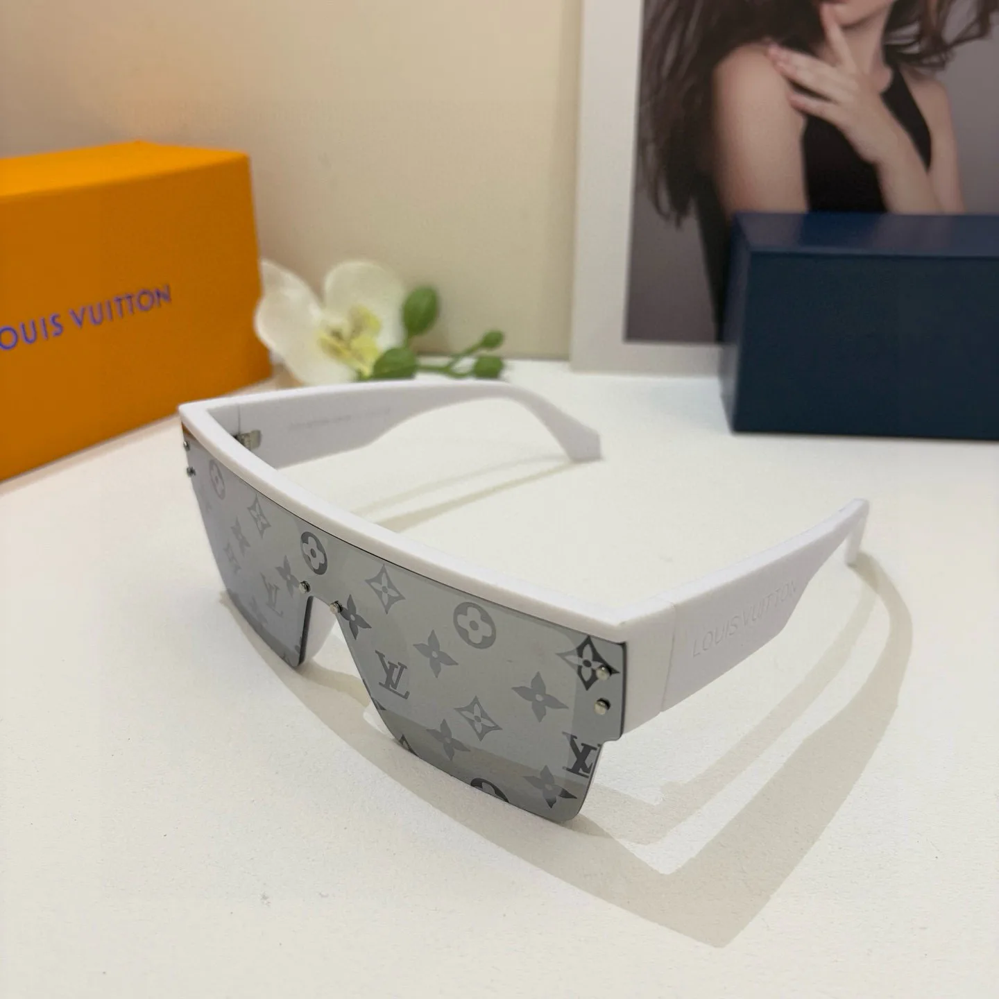 Очки Louis Vuitton 13135746