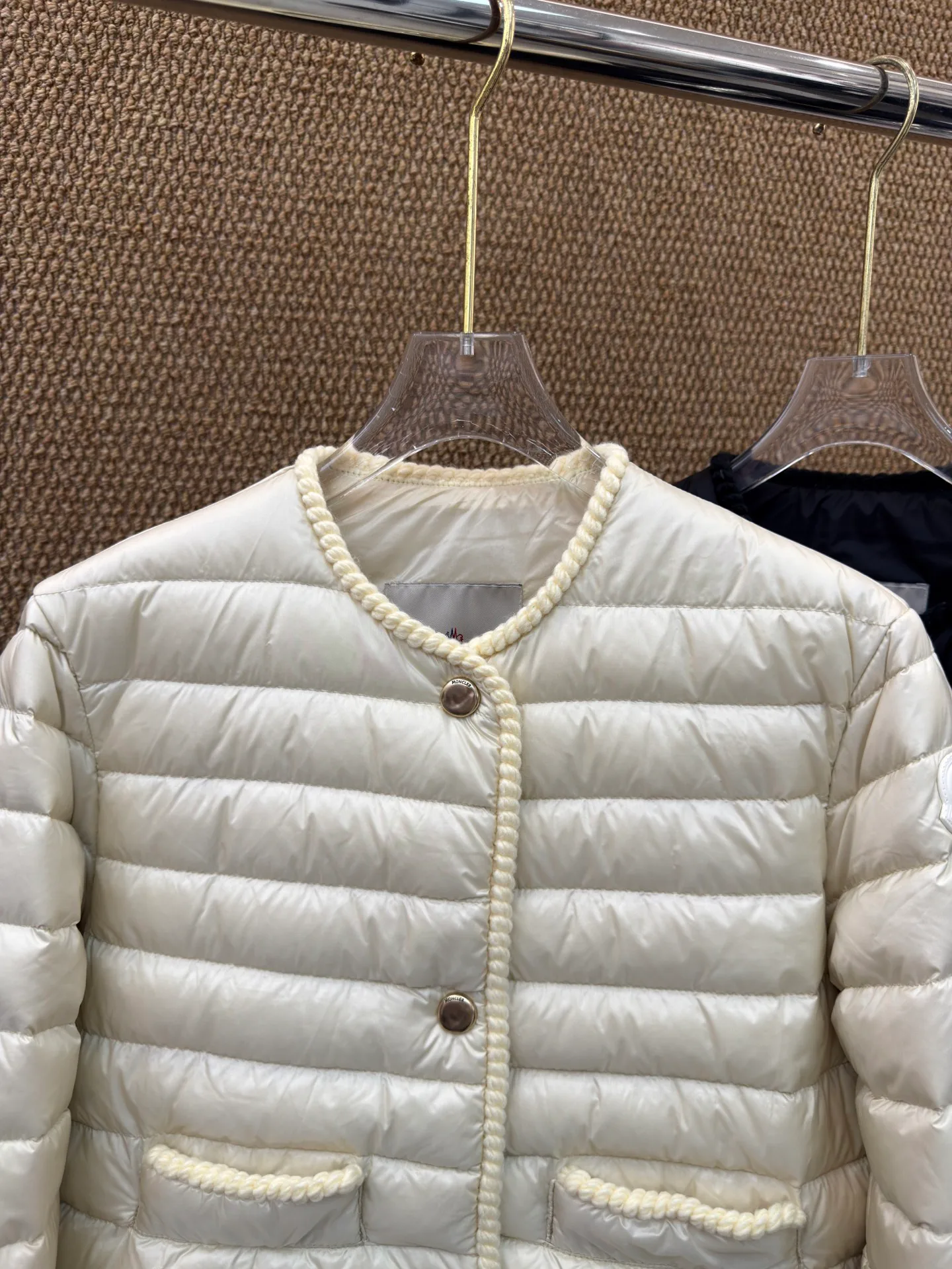 Куртки И Пуховики Женские Moncler 18891832