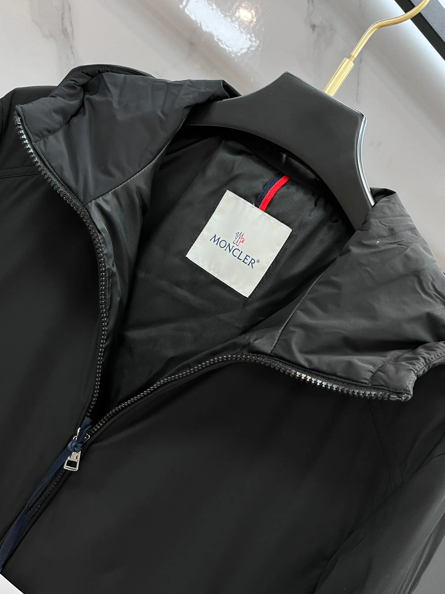Куртки И Пуховики Мужские Moncler 1138624