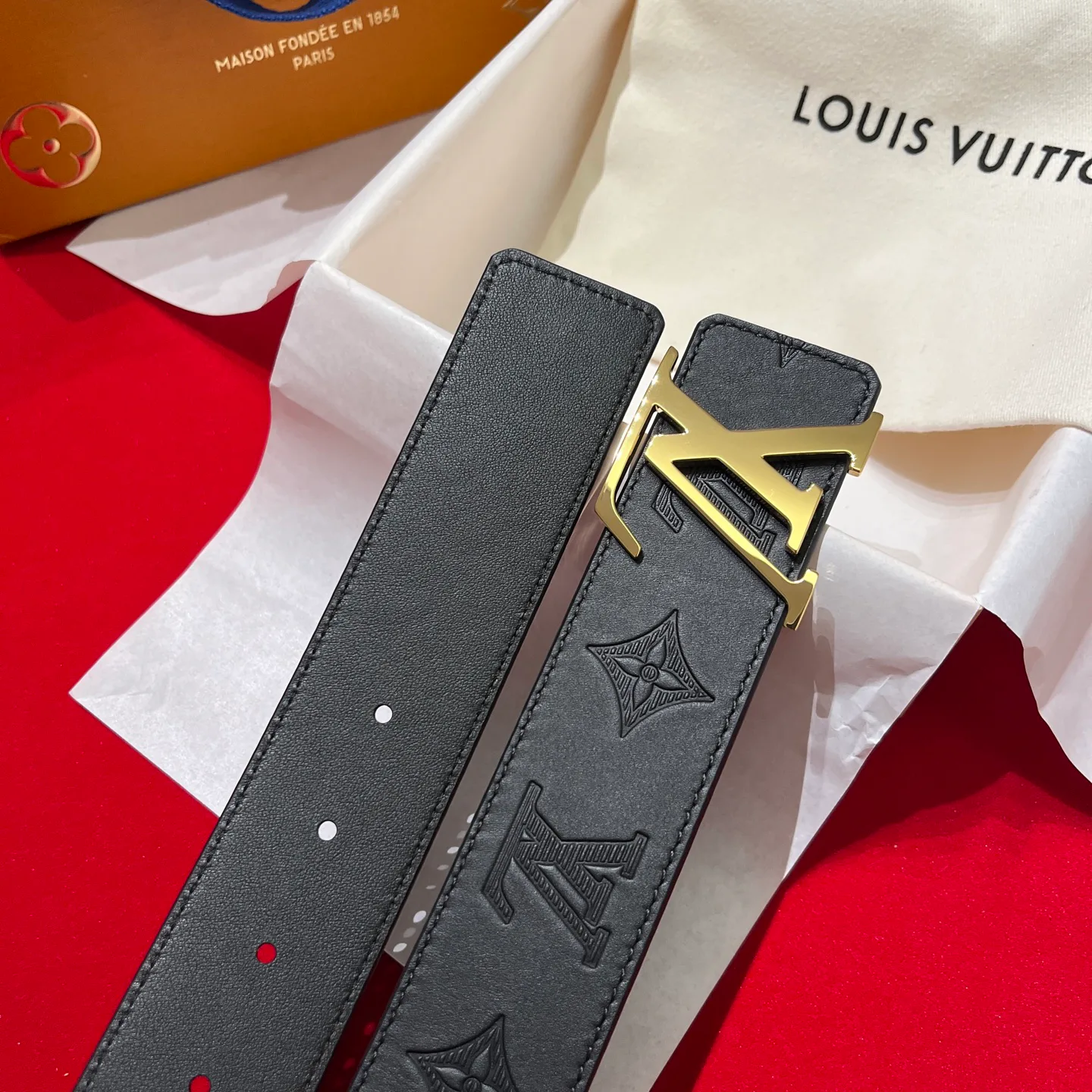 Ремни Louis Vuitton 17645358
