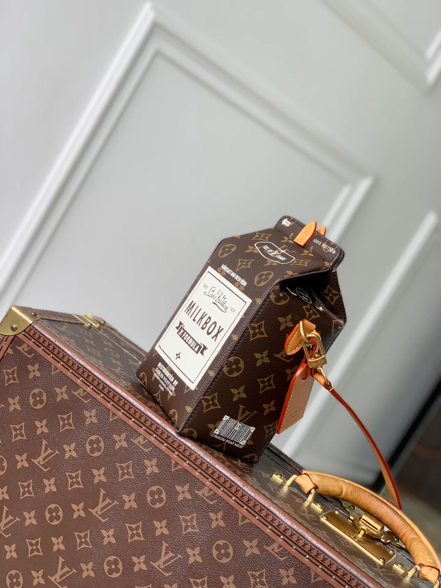 Сумки На Ремне Женские Louis Vuitton 18147522