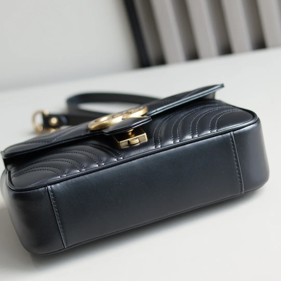 Классические Сумки Женские Gucci 11488352