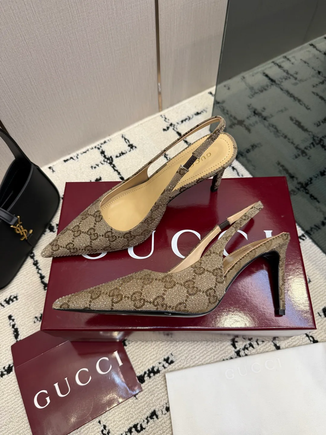 Туфли Женские Gucci 19482368