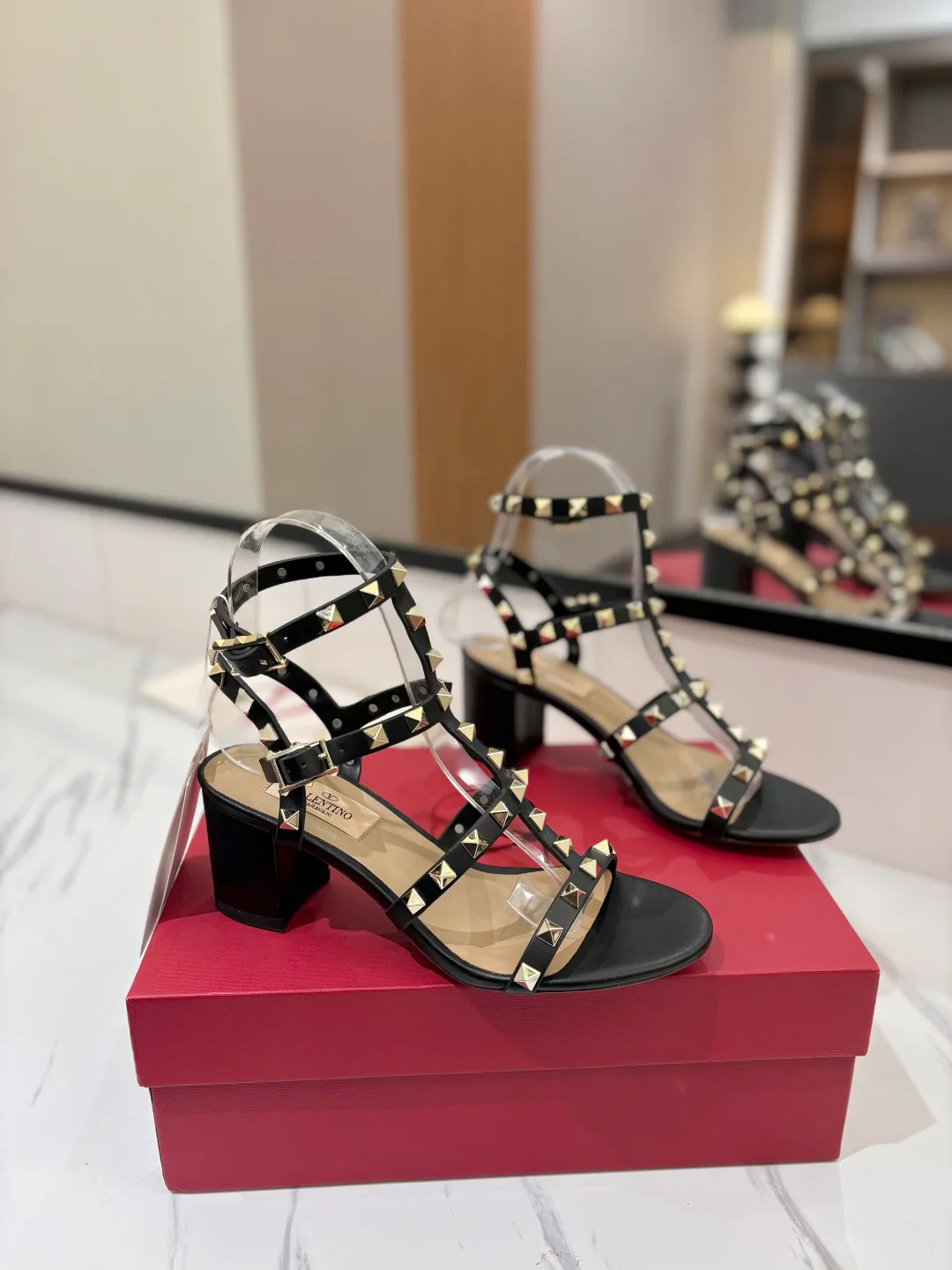 Босоножки Женские Valentino 11683074