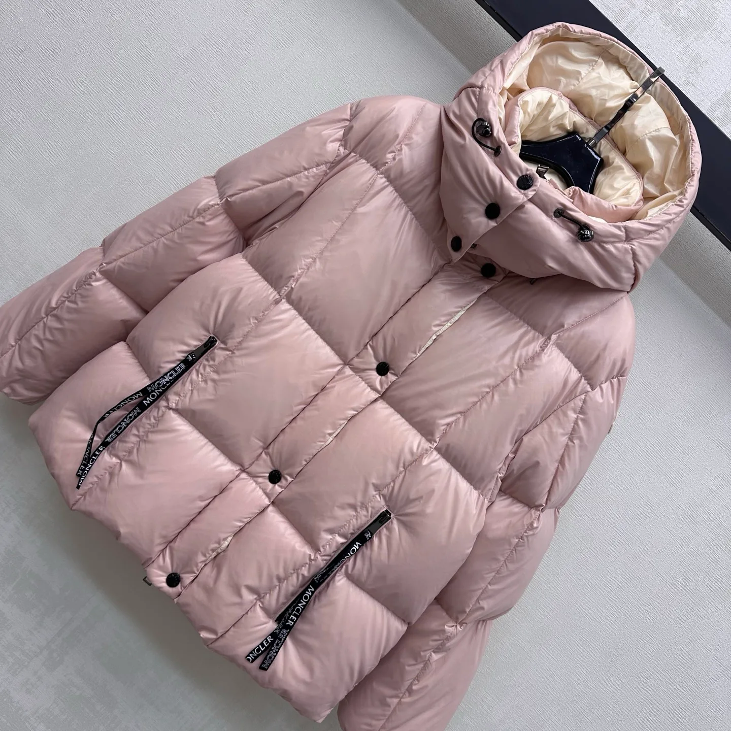Куртки И Пуховики Женские Moncler 19057933
