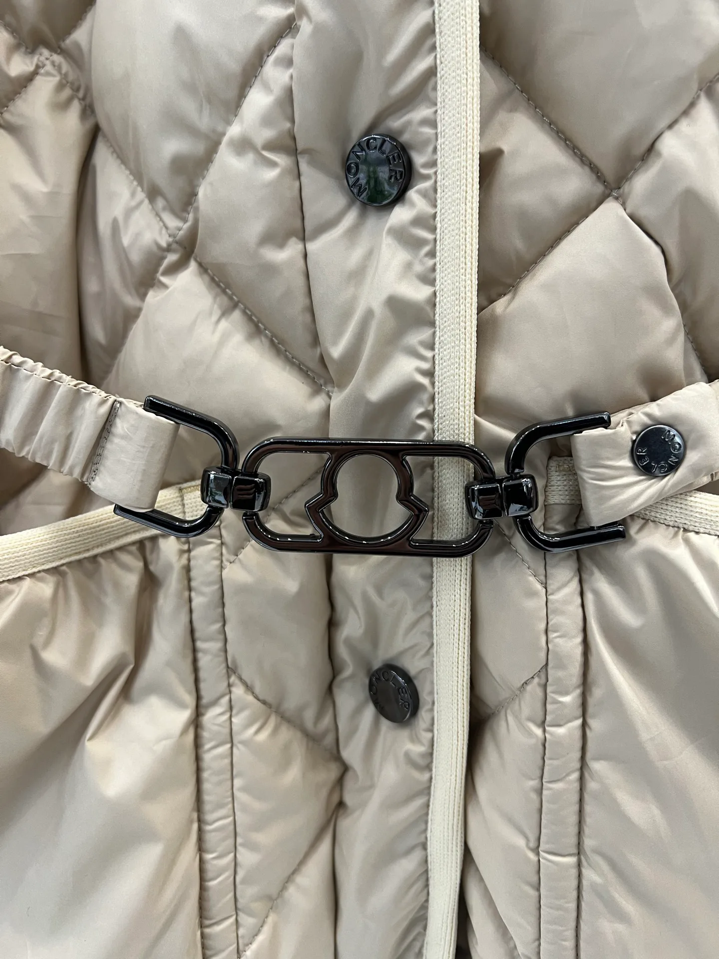 Куртки И Пуховики Мужские Moncler 18231457