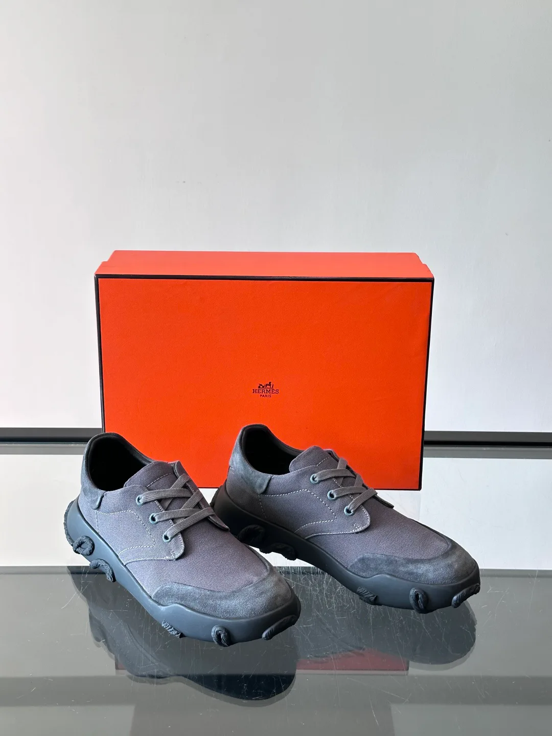 Кроссовки Женские Hermes 17162787