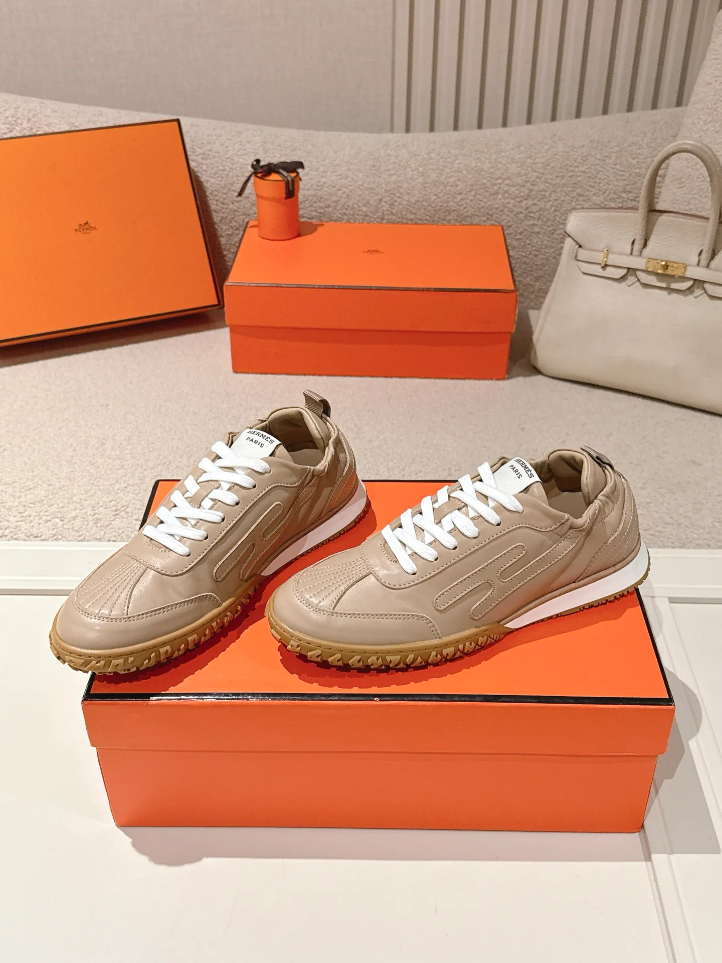 Кроссовки Женские Hermes 17429950