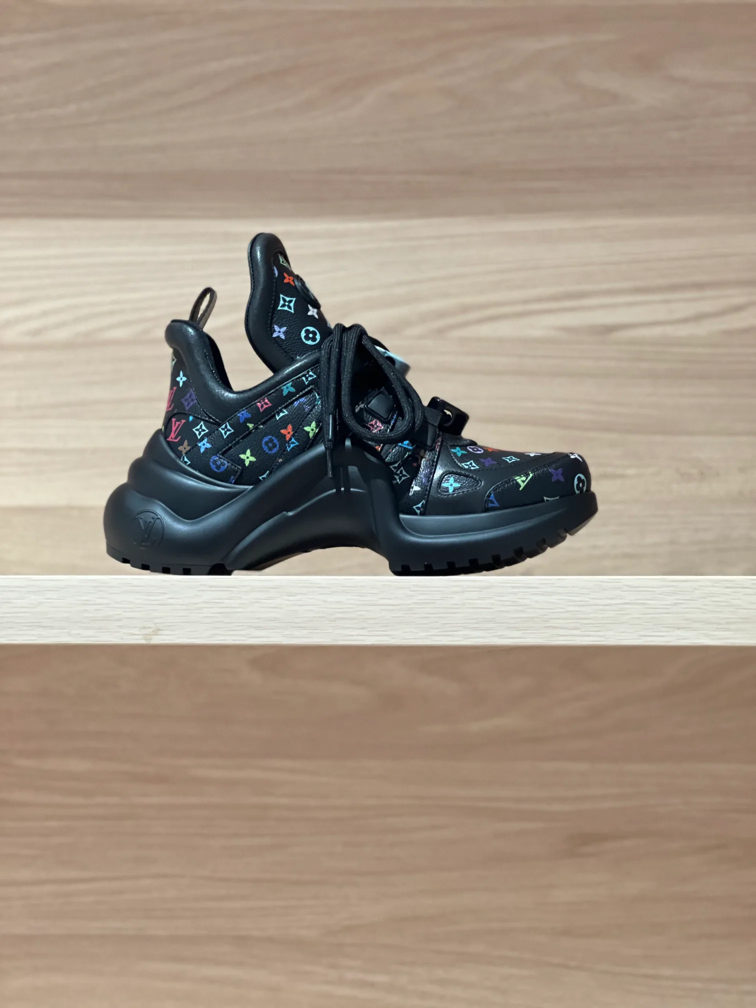 Кроссовки Женские Louis Vuitton 371374