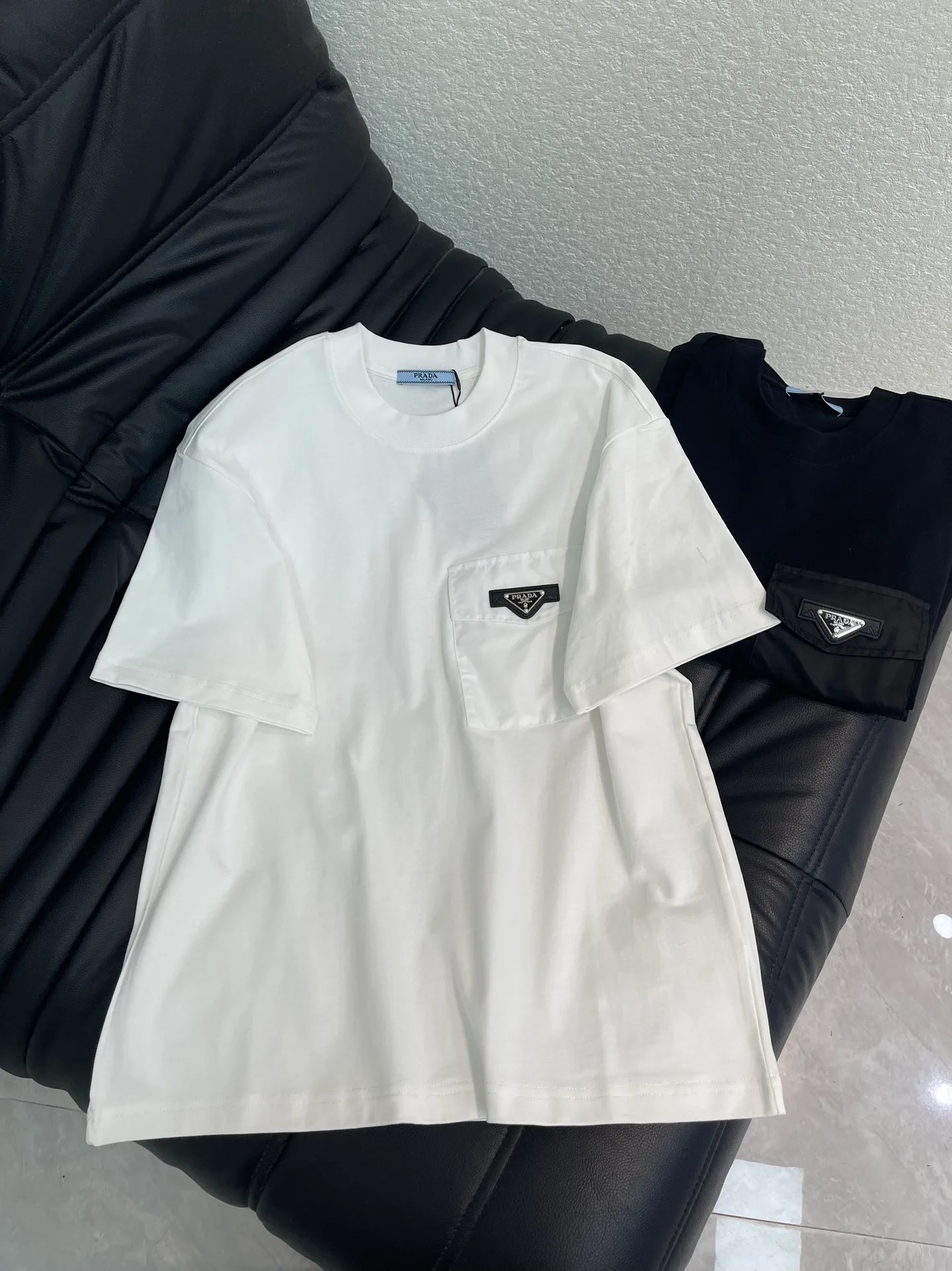 Футболки Женские Prada 11340568