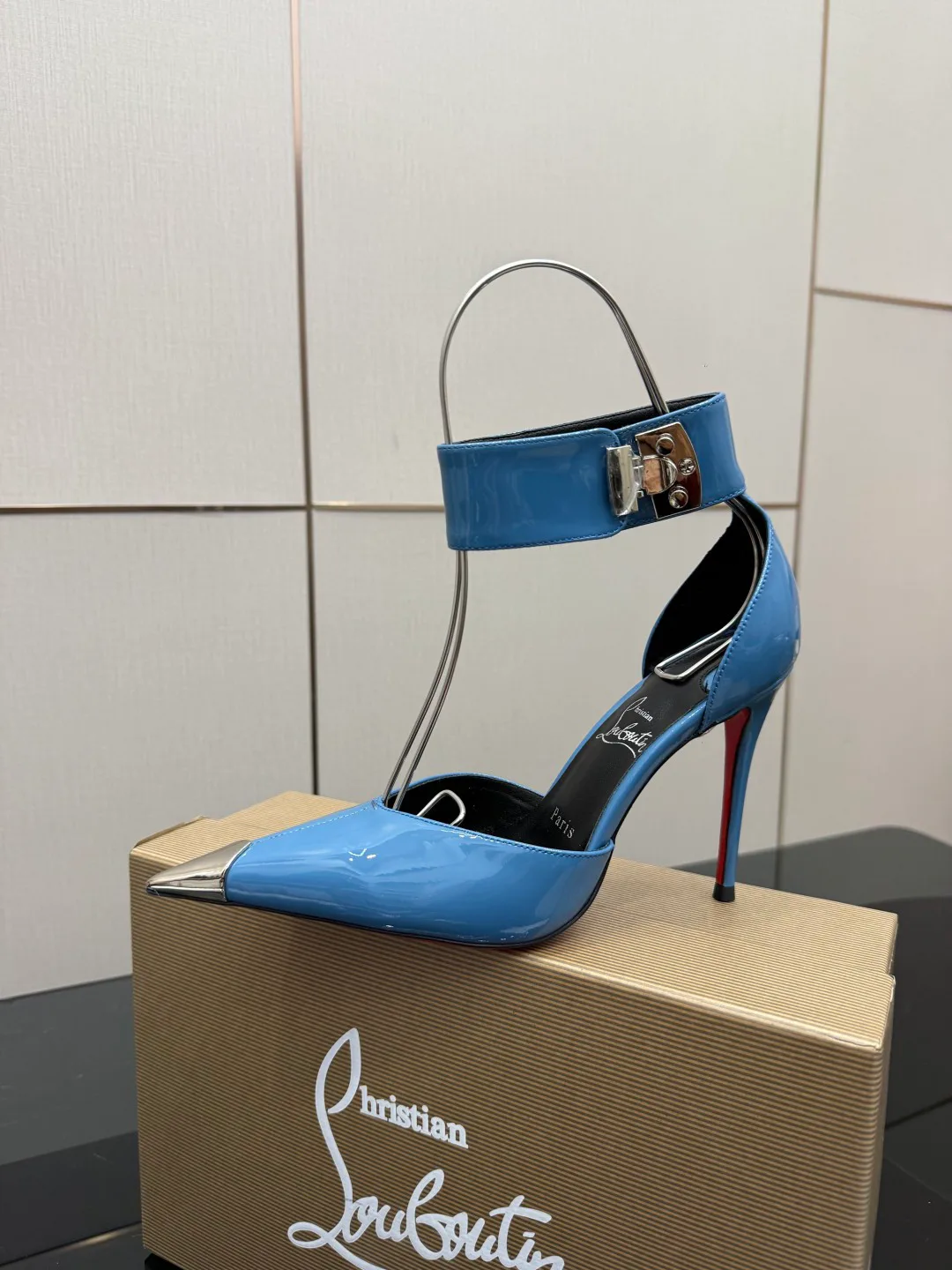 Туфли Женские Christian Louboutin 837227