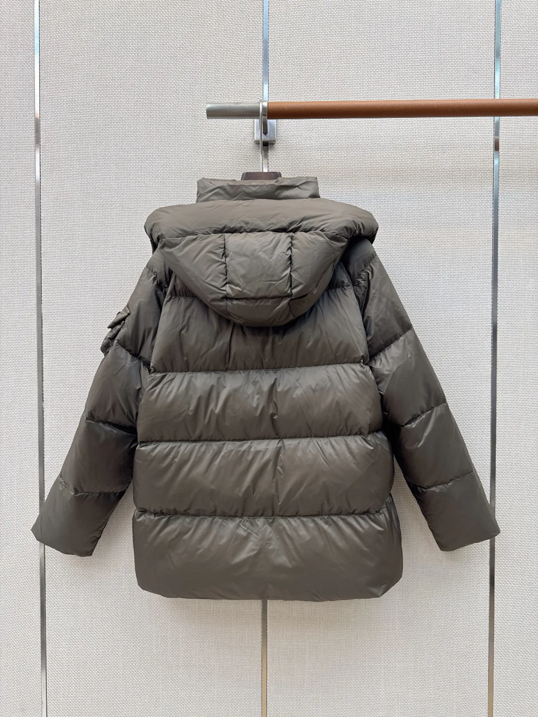 Куртки И Пуховики Женские Prada 18438386