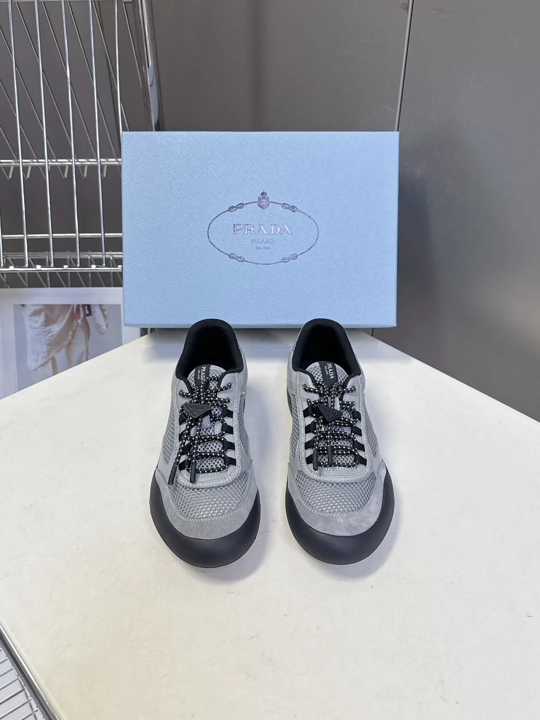 Кроссовки Женские Prada 13478276