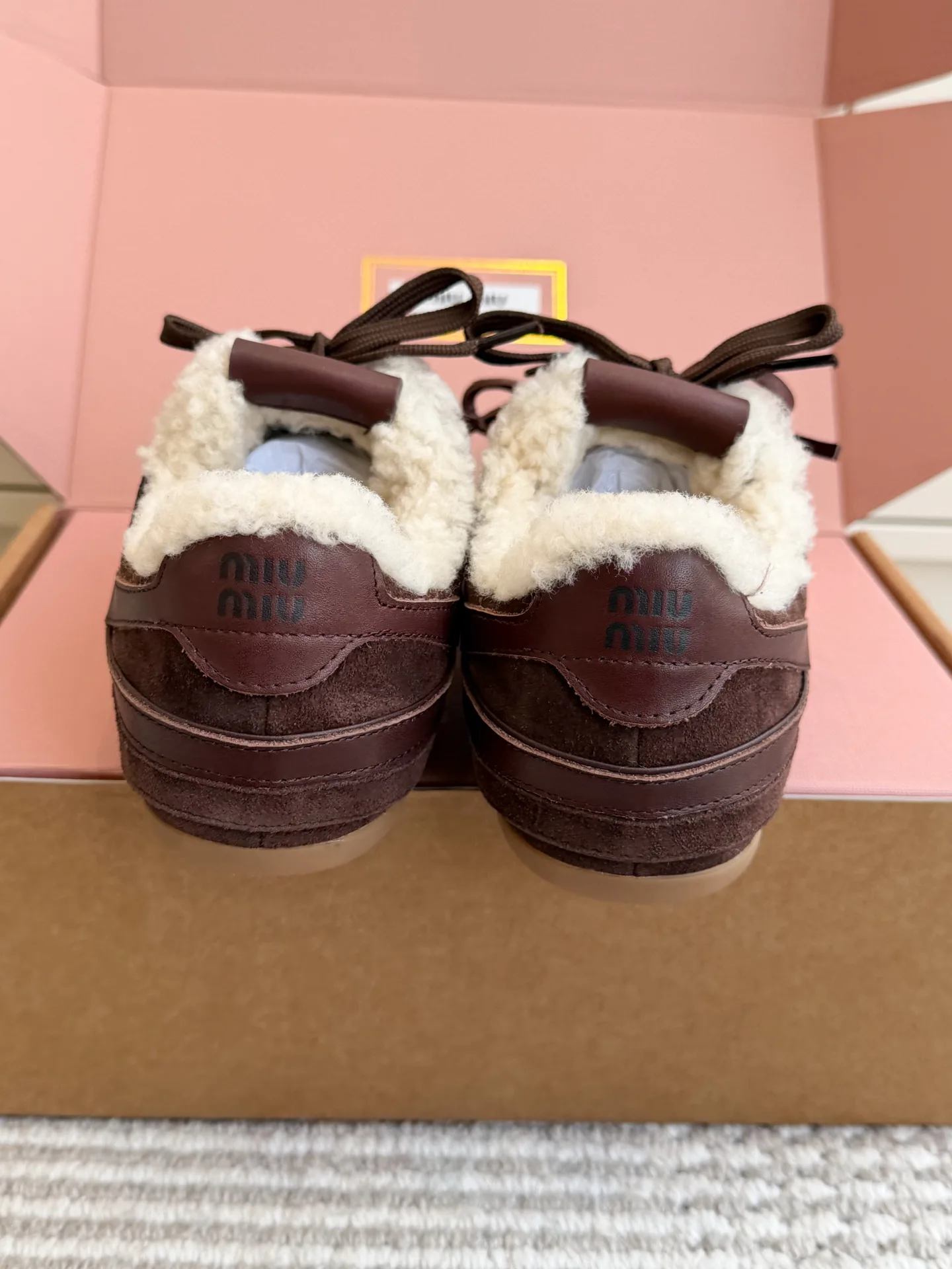 Кроссовки Женские Miu Miu 19667941