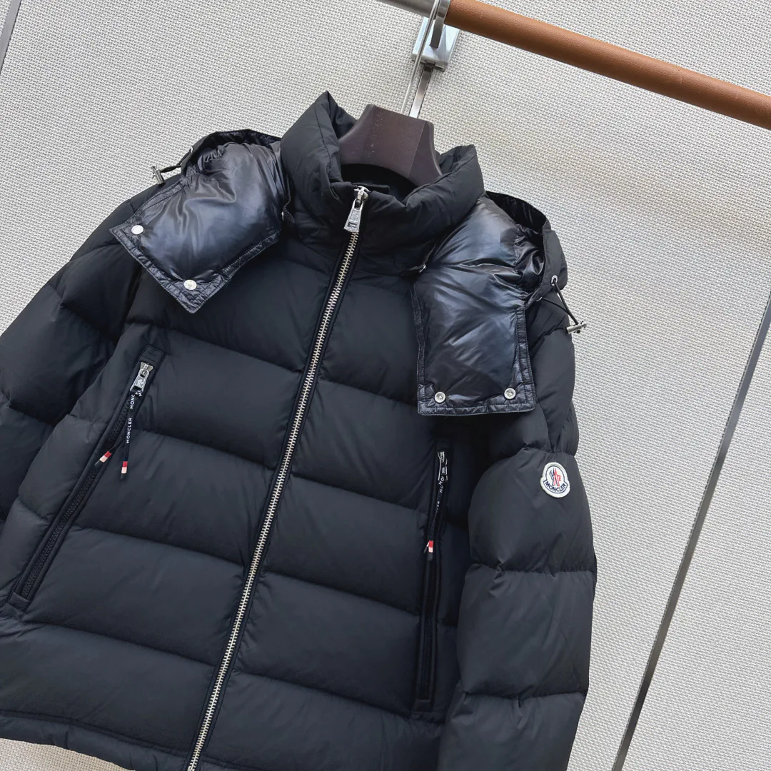 Куртки И Пуховики Женские Moncler 18489458