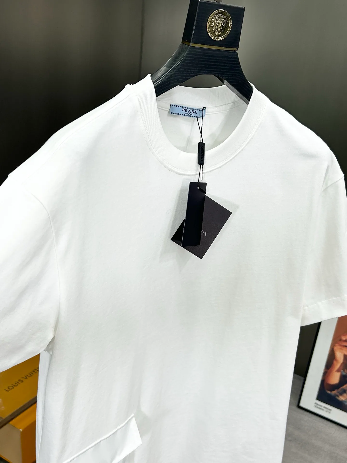 Футболки Женские Prada 11615900