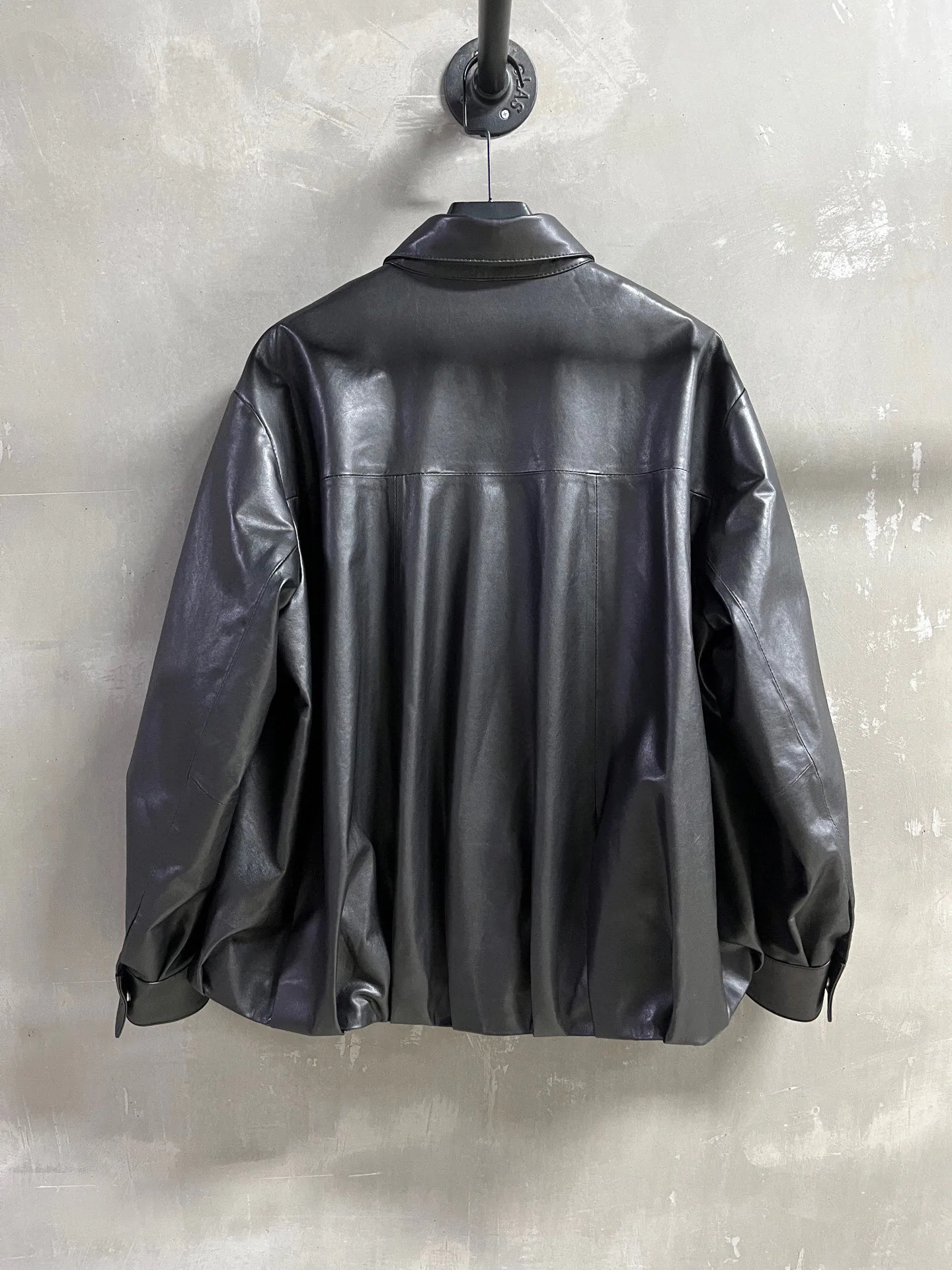 Кожаные Куртки И Дублёнки Мужские Loewe 11701804