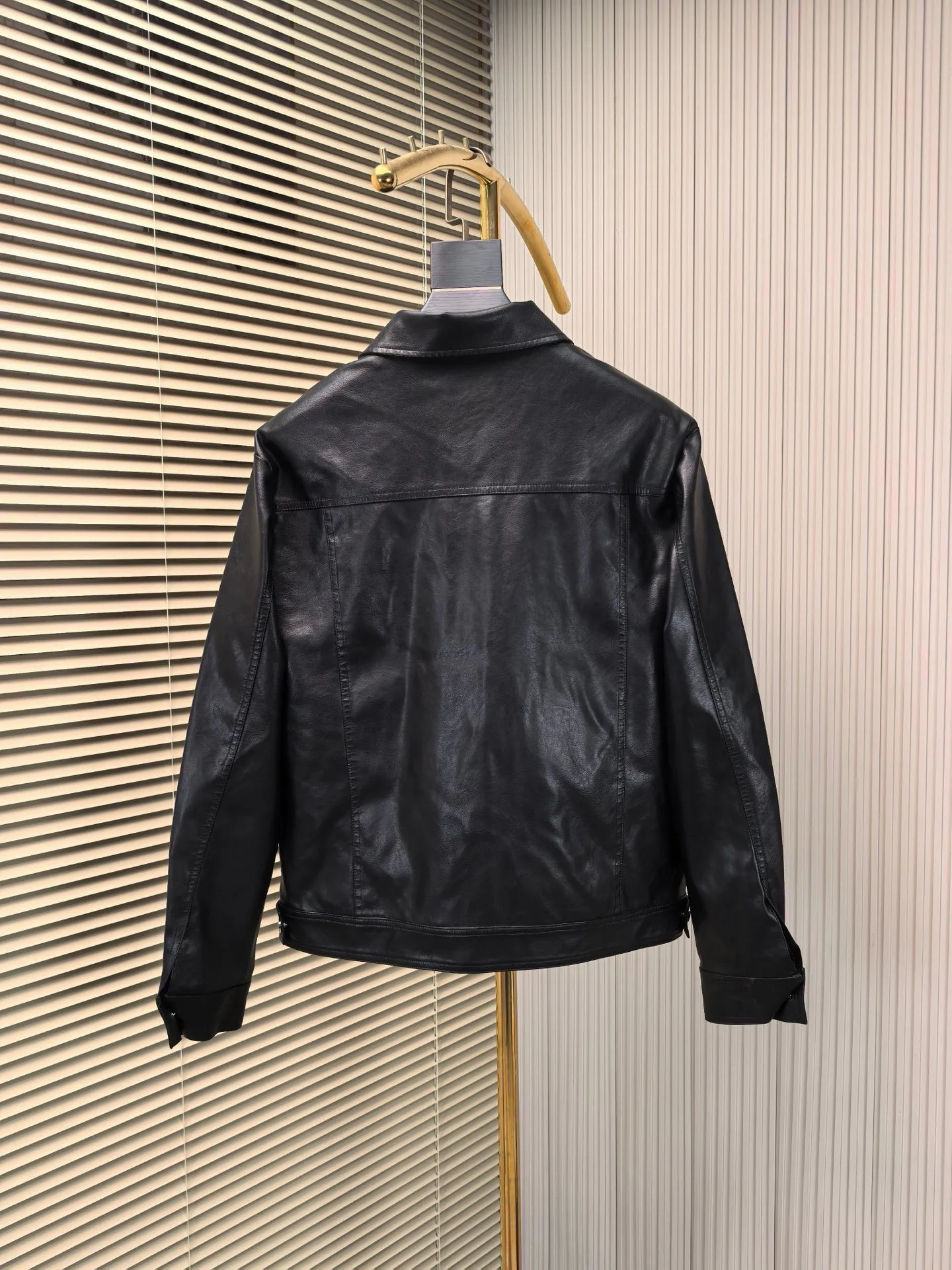 Кожаные Куртки И Дублёнки Мужские Dolce & Gabbana 11411447