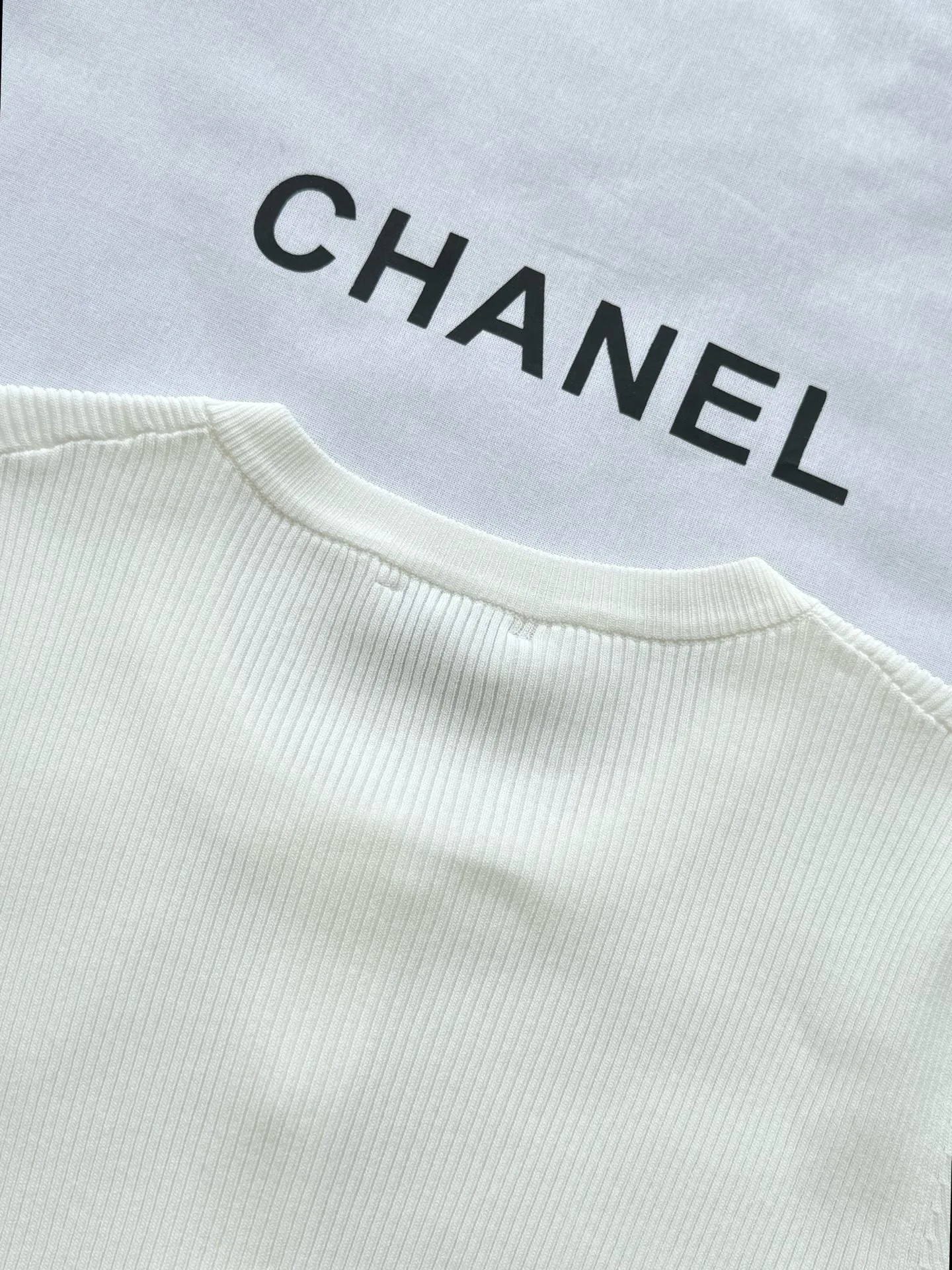 Джемперы И Свитеры Женские Chanel 16888554