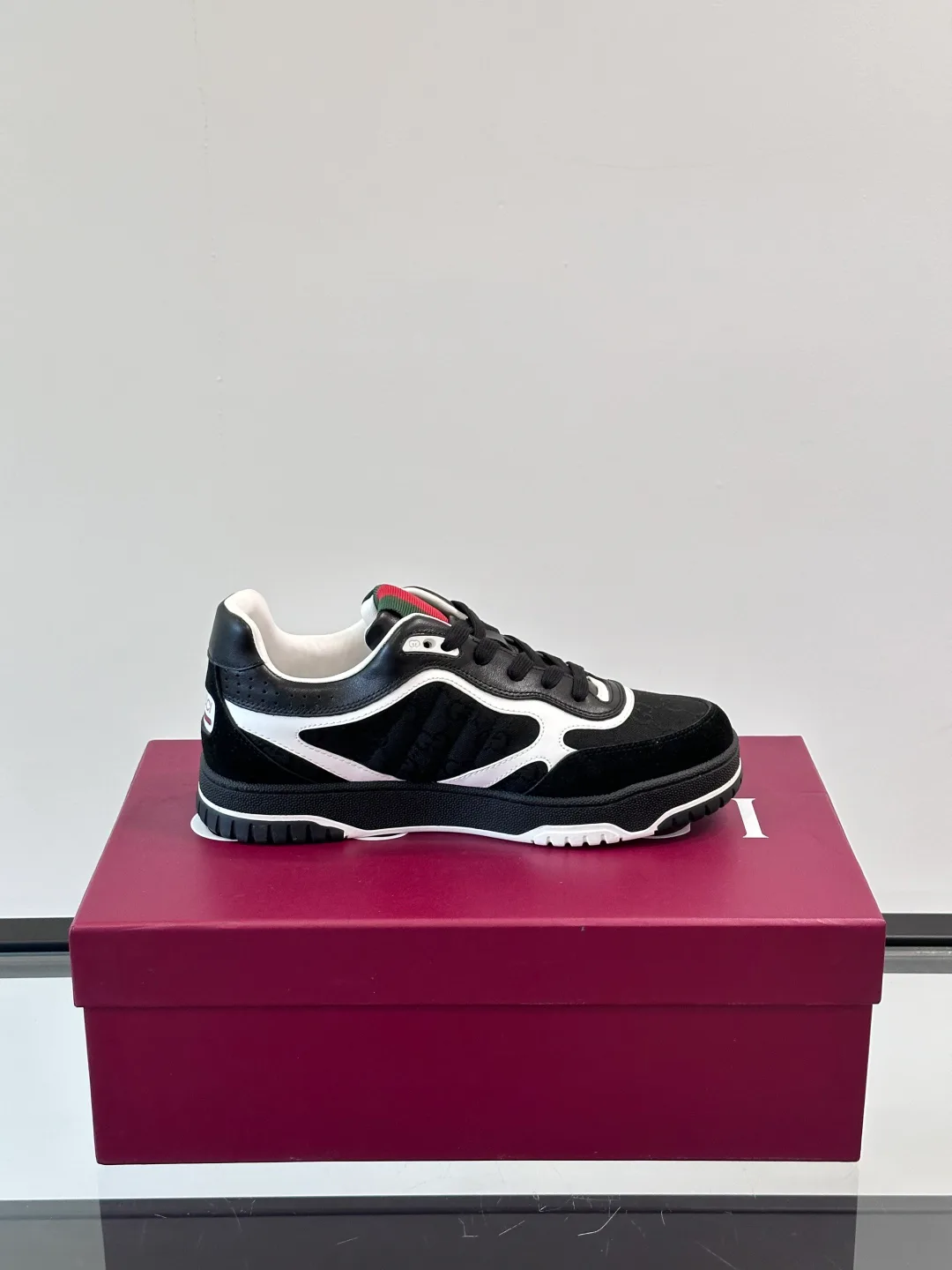 Кроссовки Женские Gucci 20009