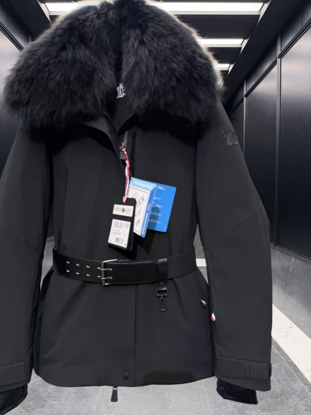 Куртки И Пуховики Женские Moncler 18725271